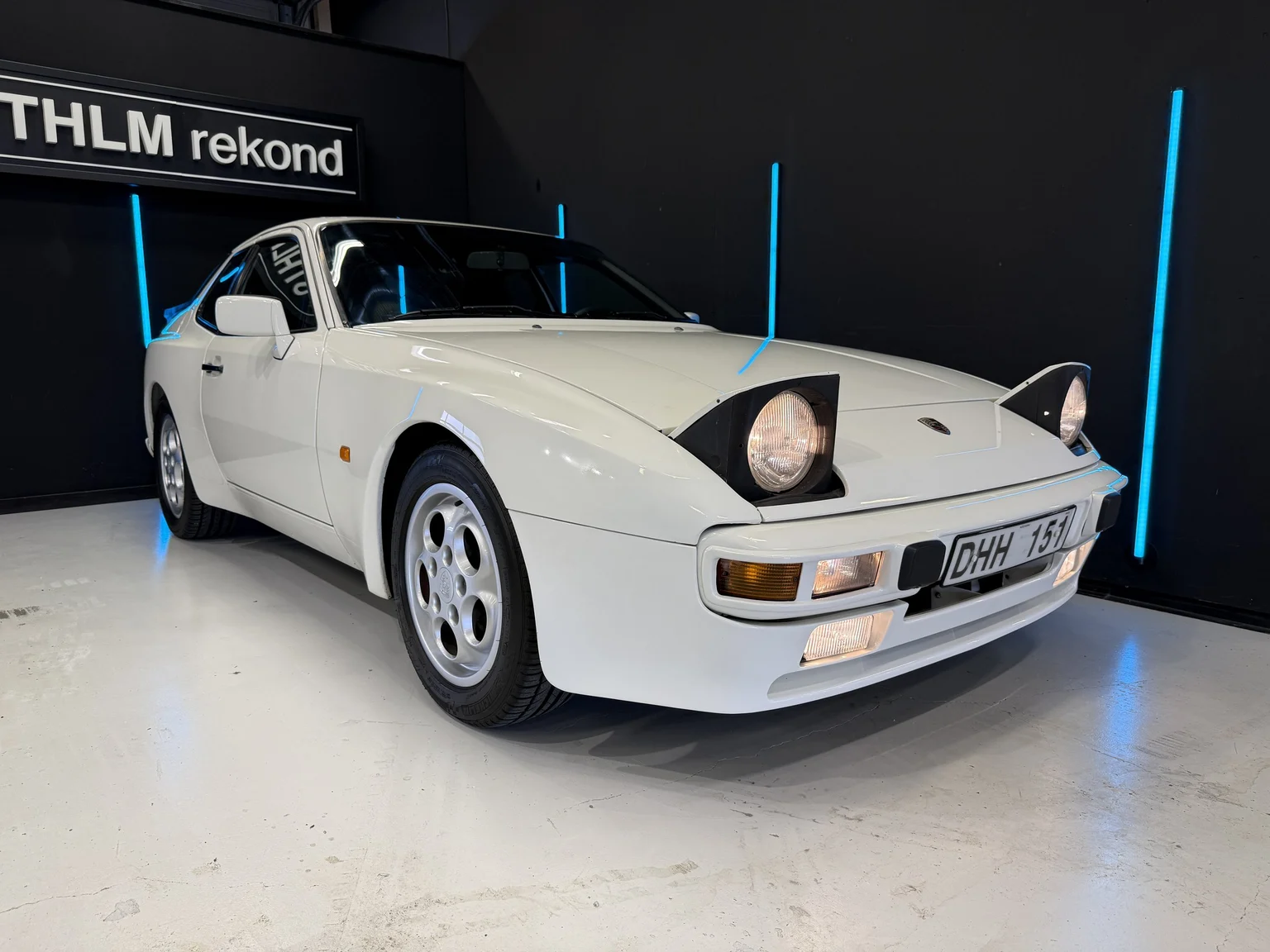 Aussenfoto 1989 Porsche 944 2.7 (2)