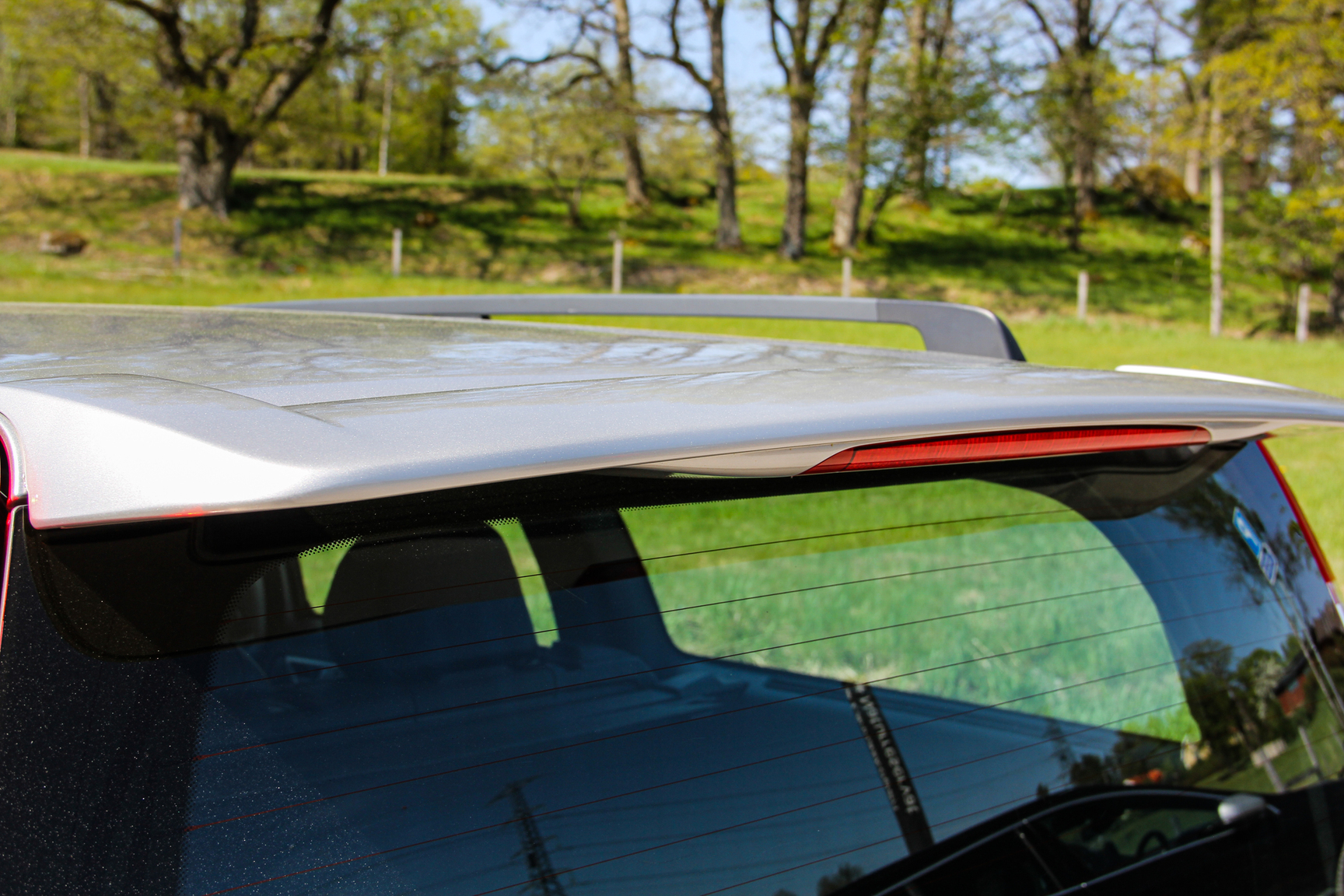 Exterior image of 2005 Volvo V70 R AWD (21)