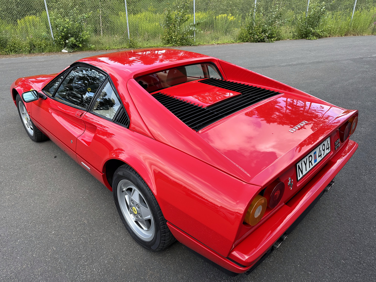 Exteriörbild på 1988 Ferrari 328 GTB