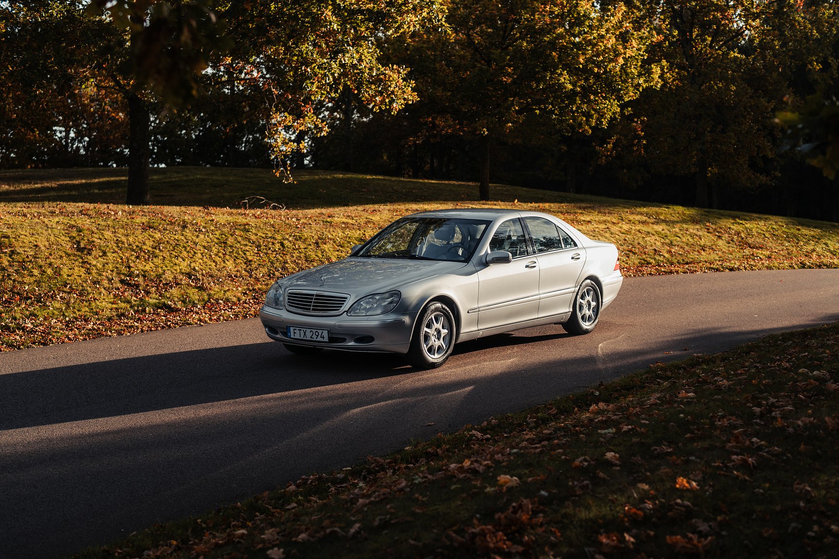 Exteriörbild på 1999 Mercedes-Benz S 320