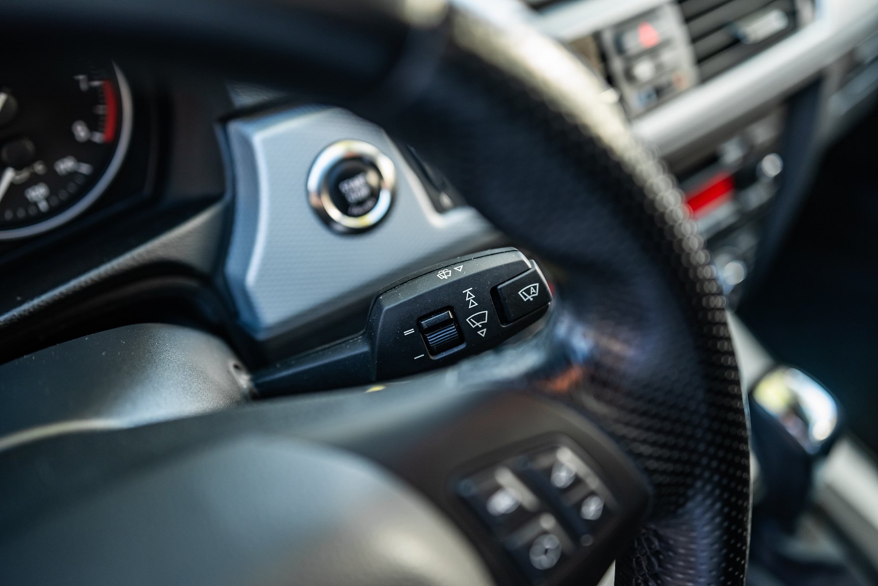 Interior image of 2009 BMW 325Xi