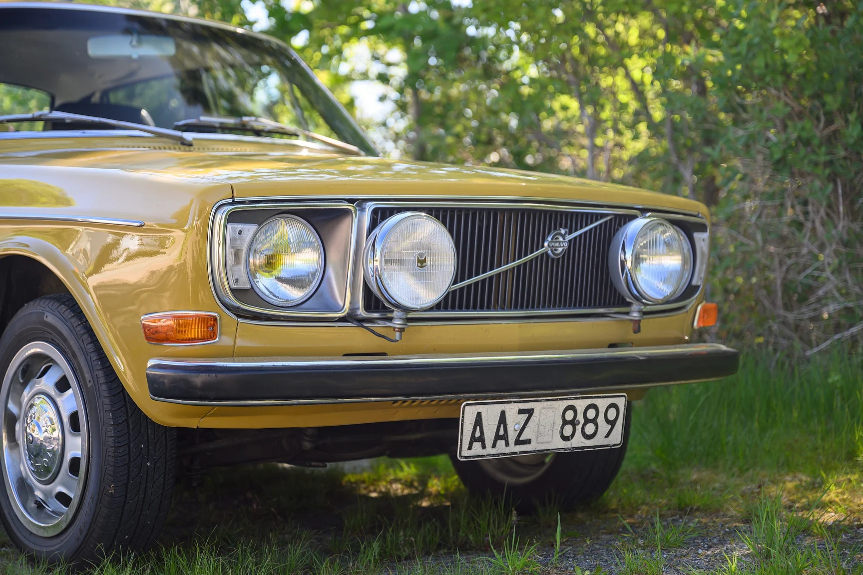 Exterior image of 1971 Volvo 144 2.0 Automatic (2)