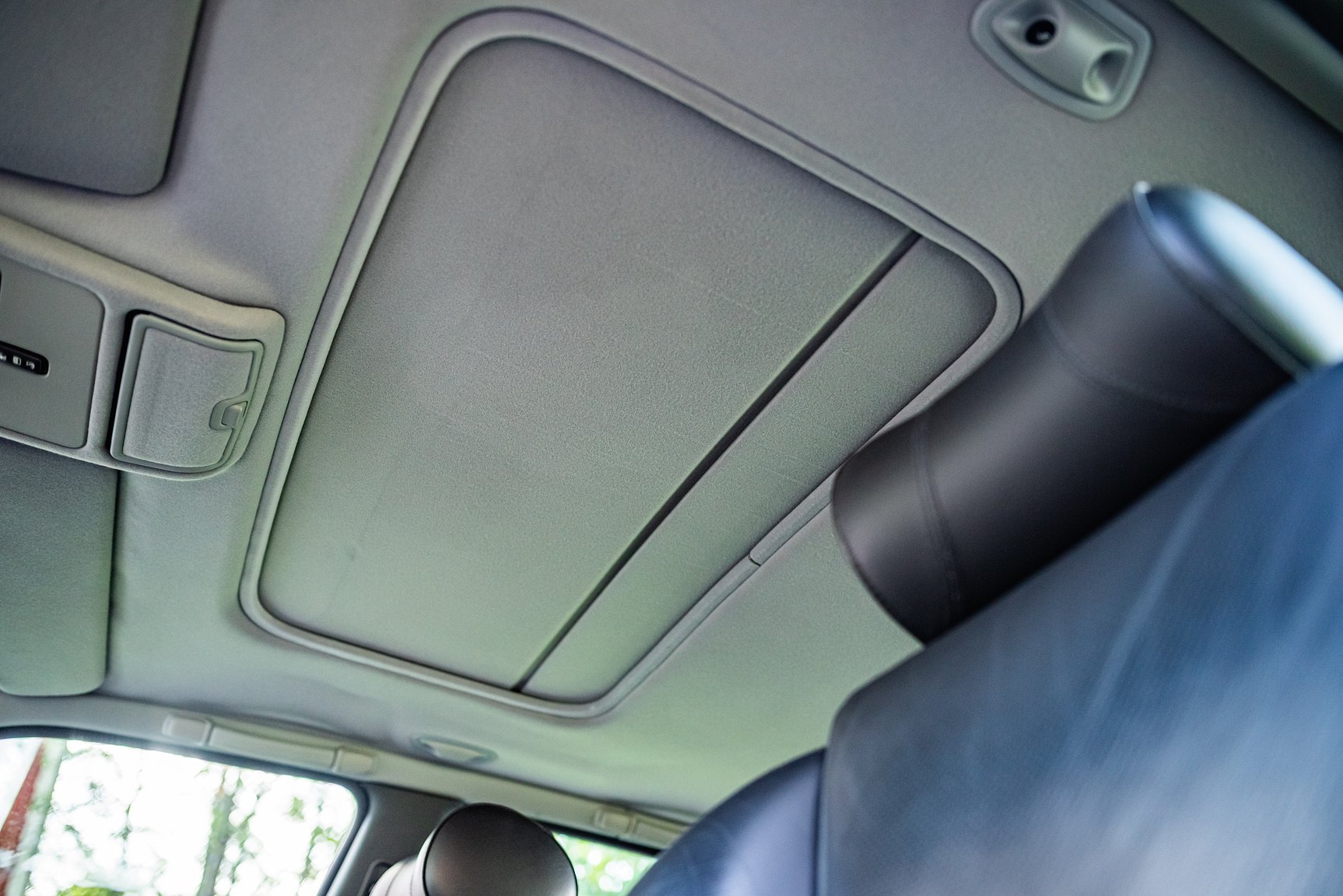 Interior image of 2001 Jaguar XJR