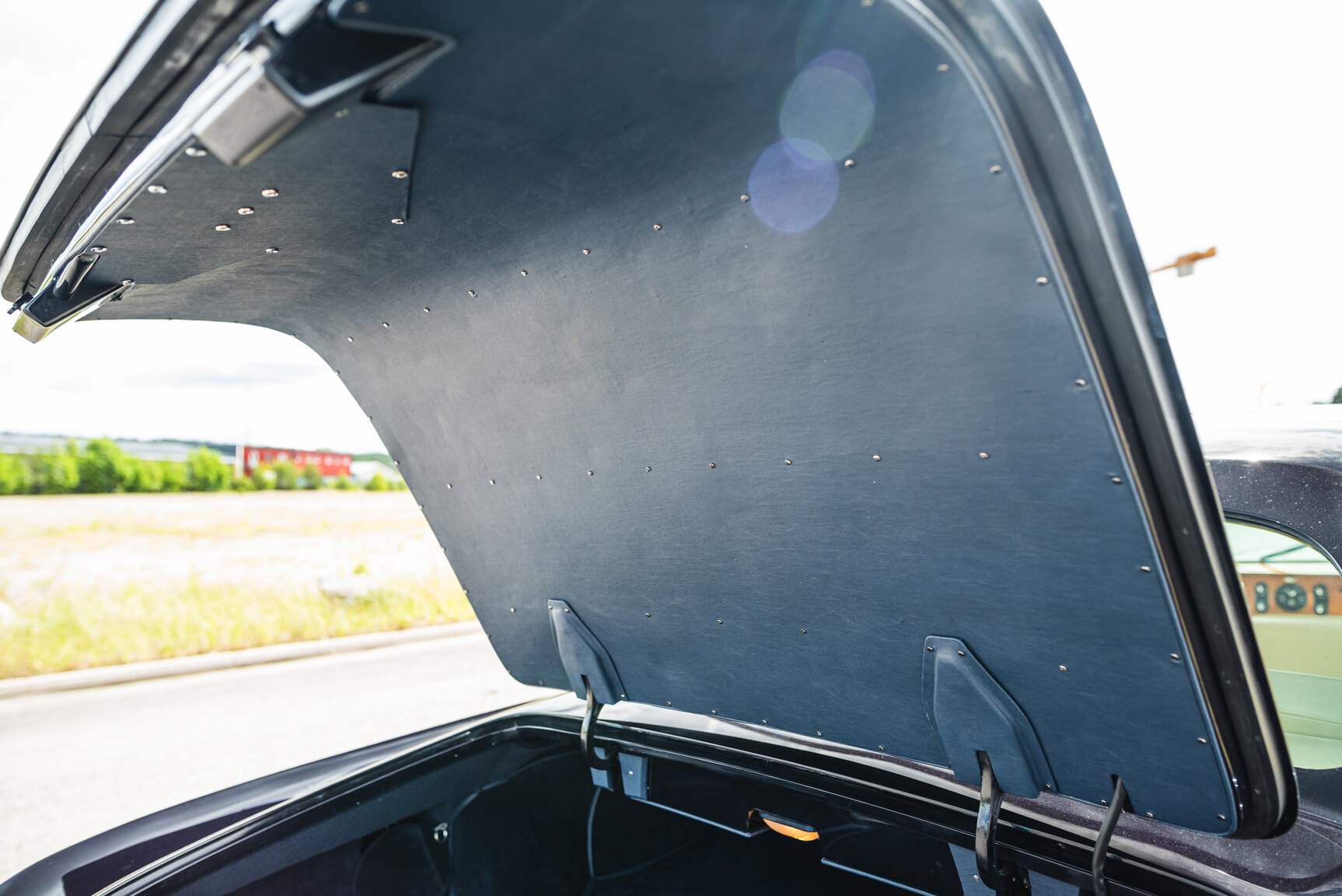 Interior image of 1960 Bentley S2 Continental 