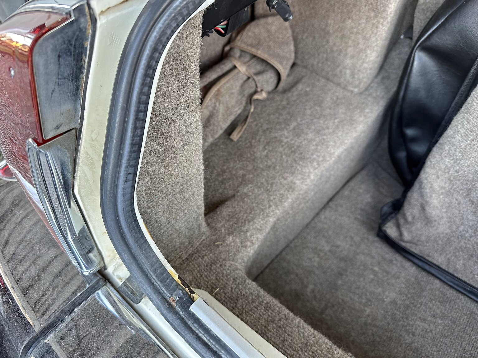 Interior image of 1985 Jaguar XJ-SC