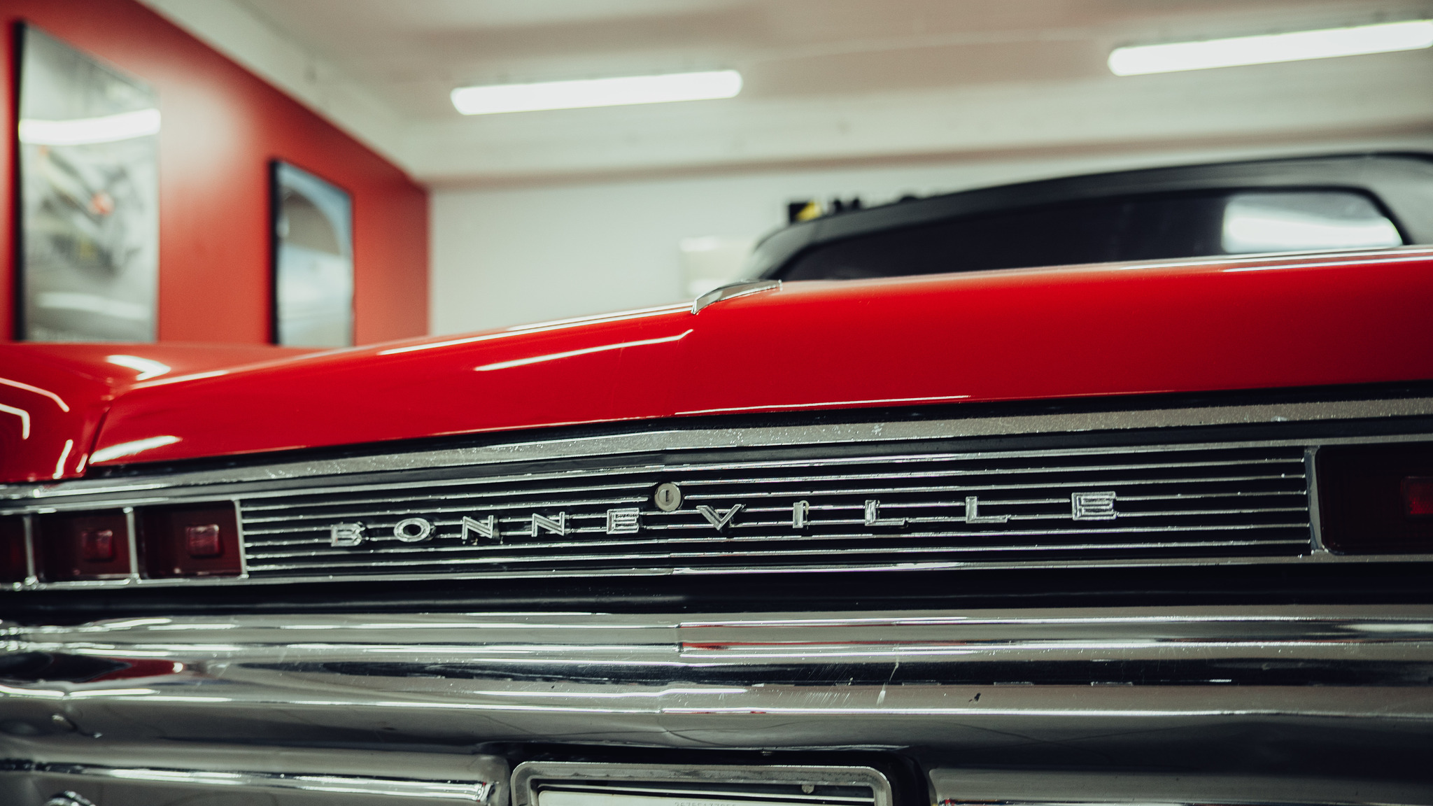 Exterior image of 1965 Pontiac Bonneville Cabriolet 6.4 V8