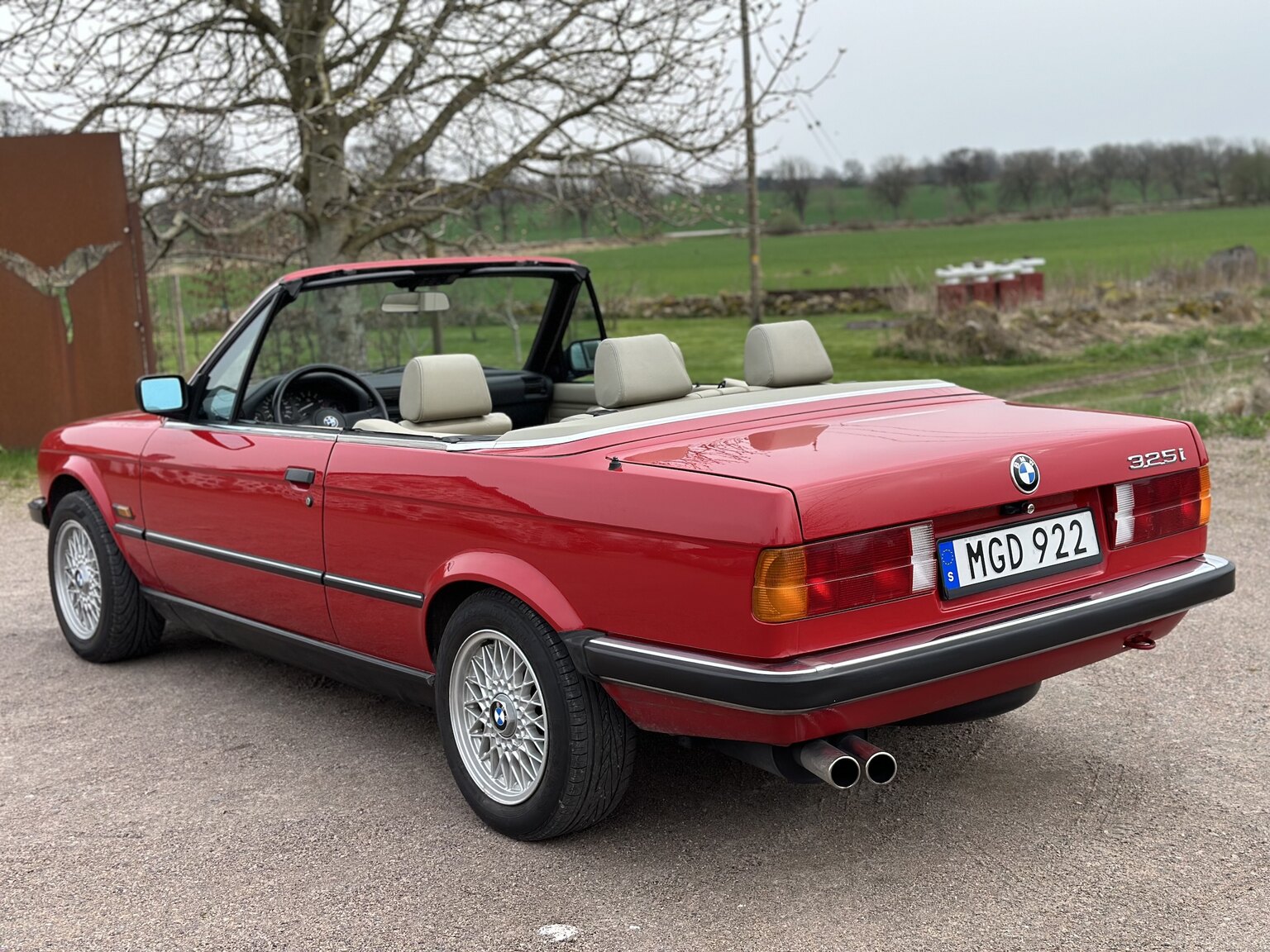 Aussenfoto 1987 BMW 325i Convertible (16)