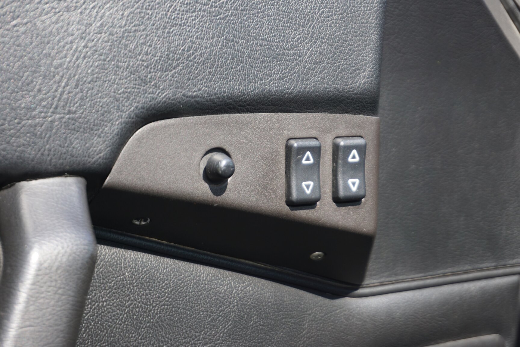 Interior image of 1985 Porsche 944 "NO RESERVE AUCTION"
