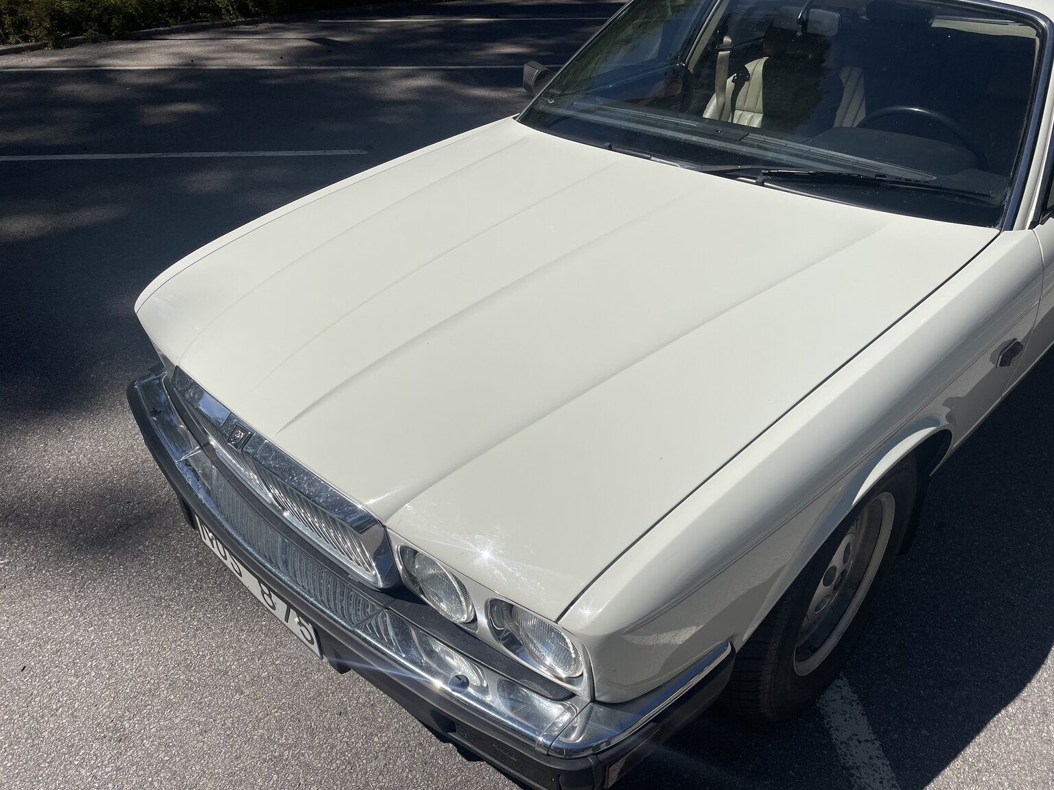 Exteriörbild på 1988 Jaguar XJ6 Sovereign