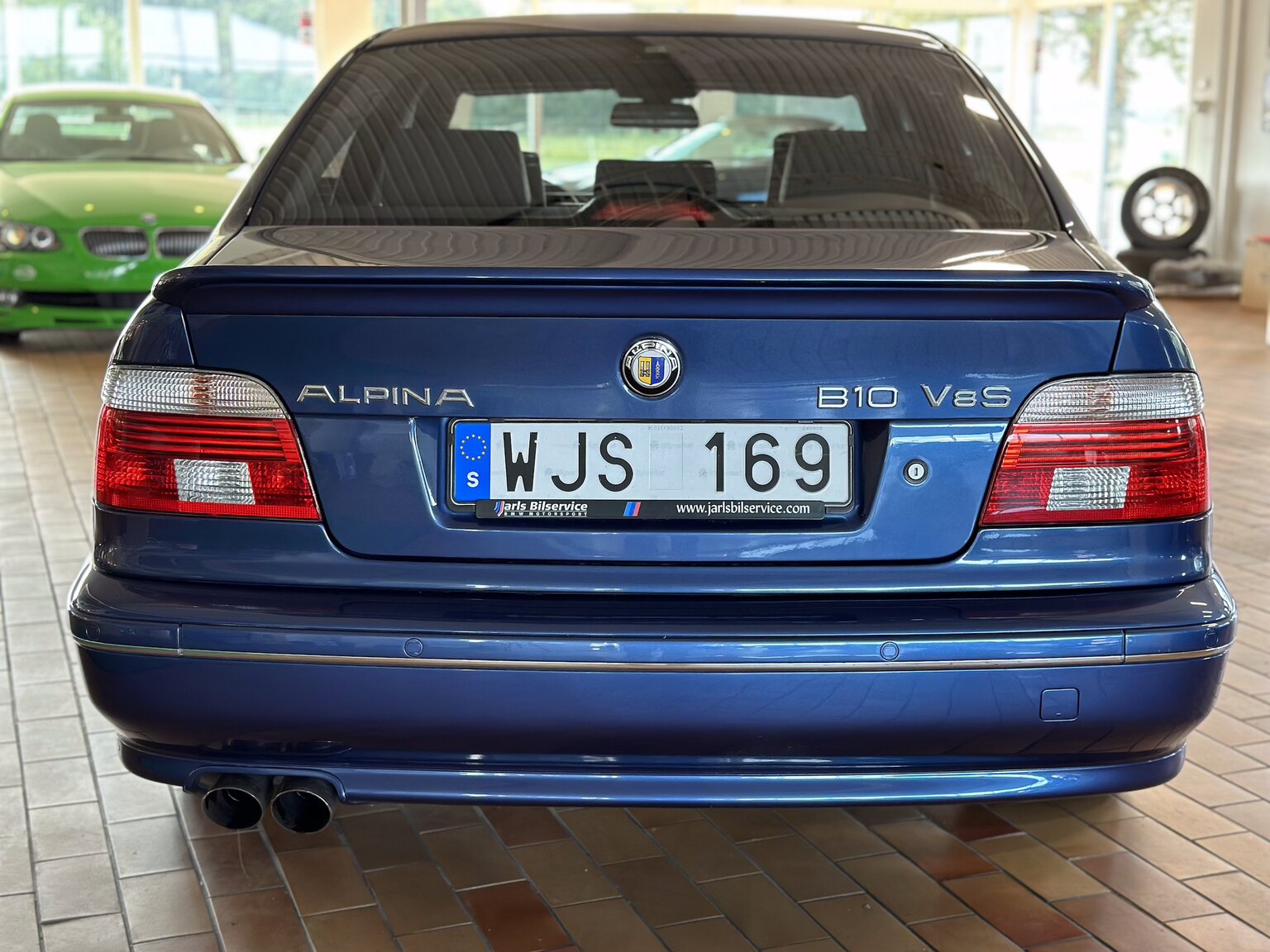 Exteriörbild på 2002 ALPINA B10 V8S