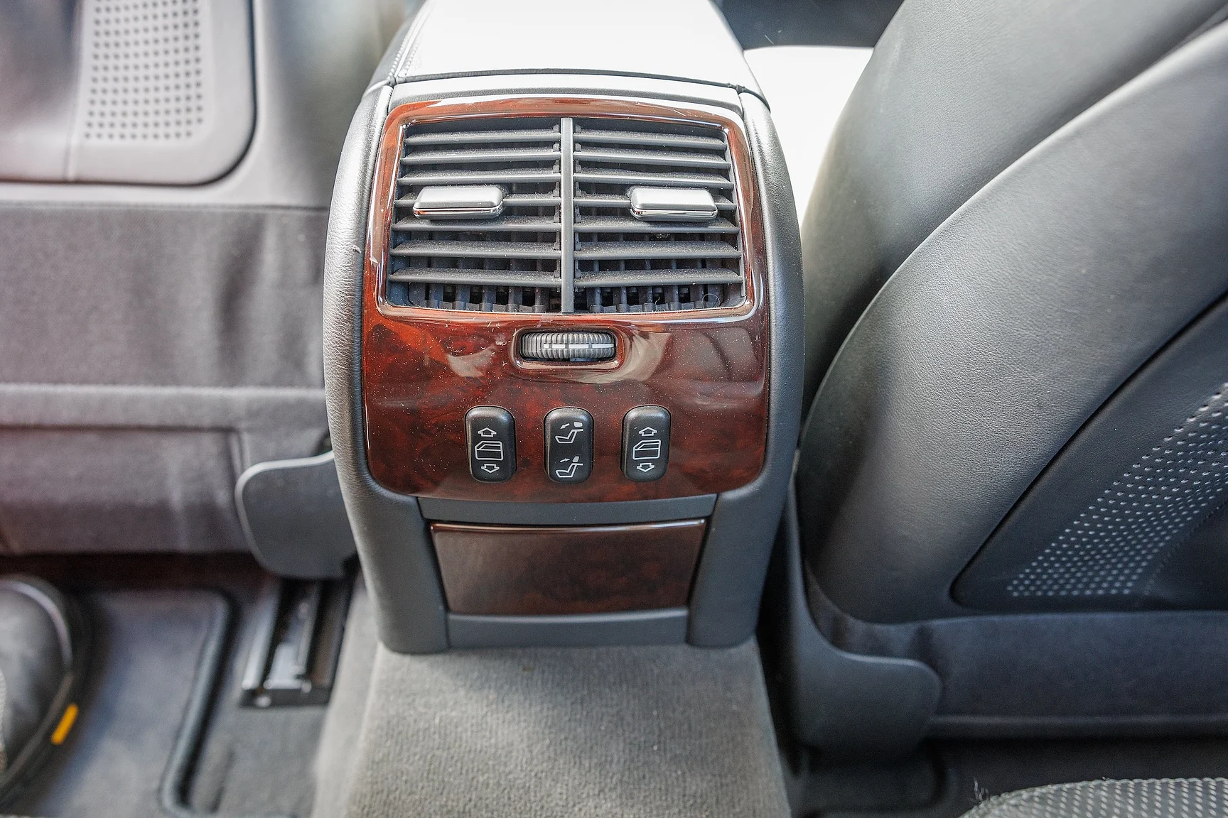 Interiörbild 2000 Mercedes-Benz CL 600 (44)