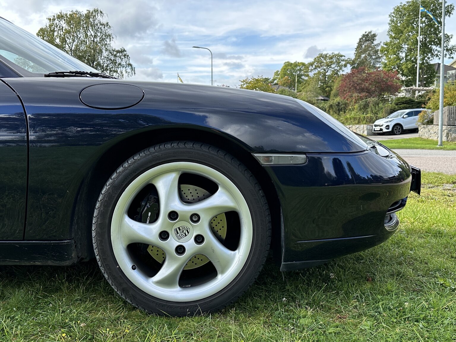 Exteriörbild på 1999 Porsche 911 Carrera