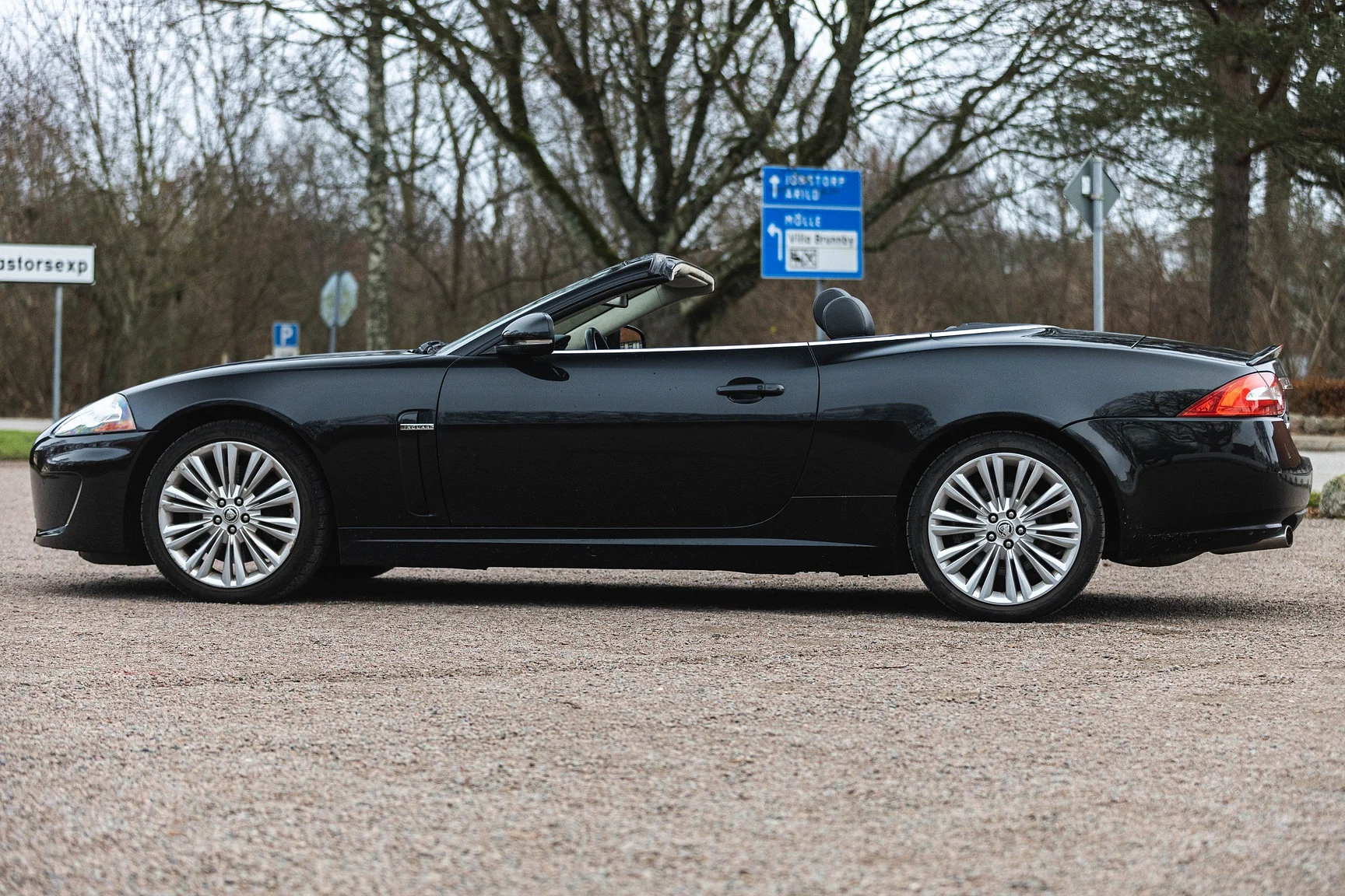 Exteriörbild på 2011 Jaguar XK Cabriolet (10)