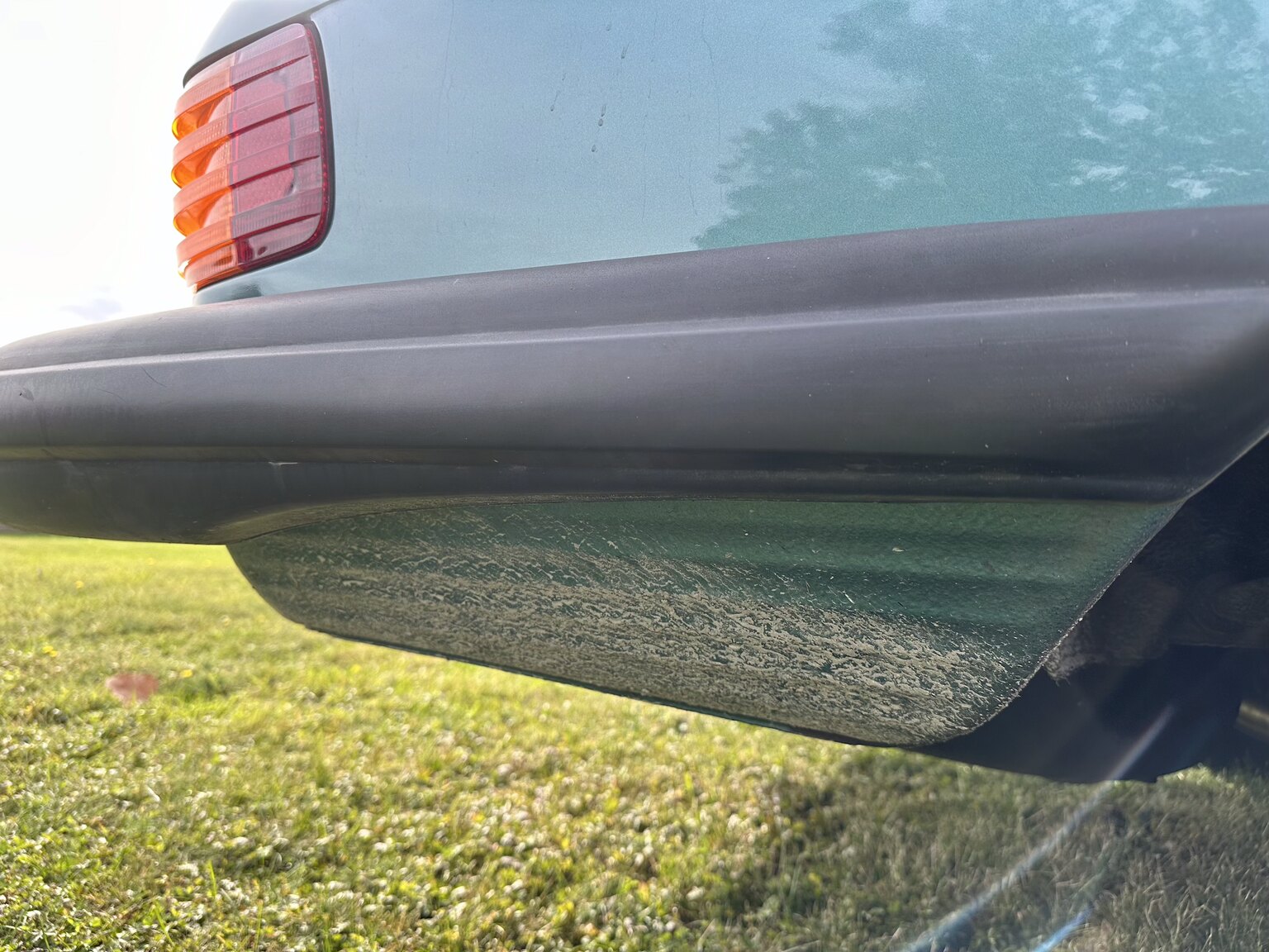 Exteriörbild på 1985 Mercedes-Benz 380 SL
