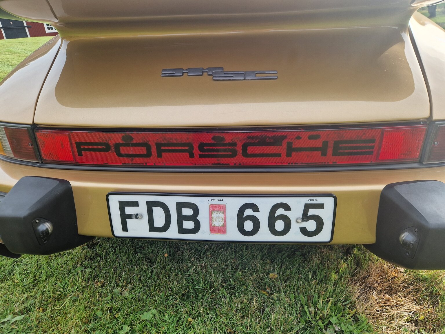Exterior image of 1979 Porsche 911 SC Targa