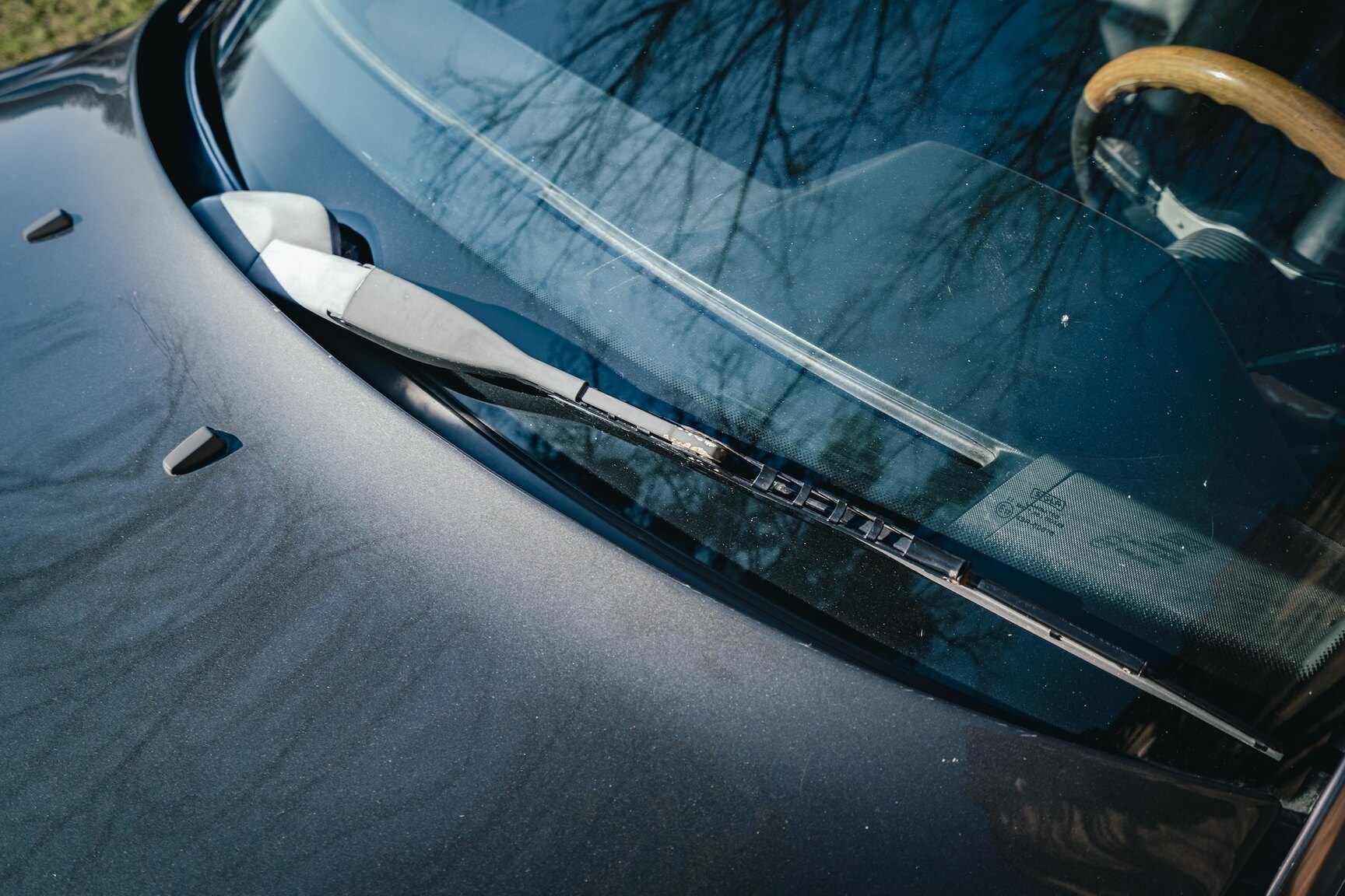 Exteriörbild på 1991 Mercedes-Benz 300E-24 (16)