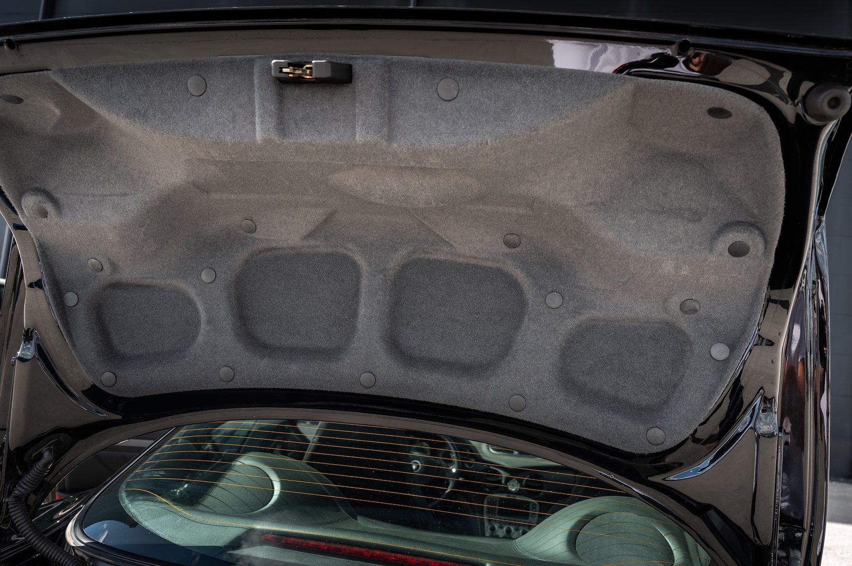 Interior image of 2004 Maserati Coupé 4.2 V8 Cambiocorsa