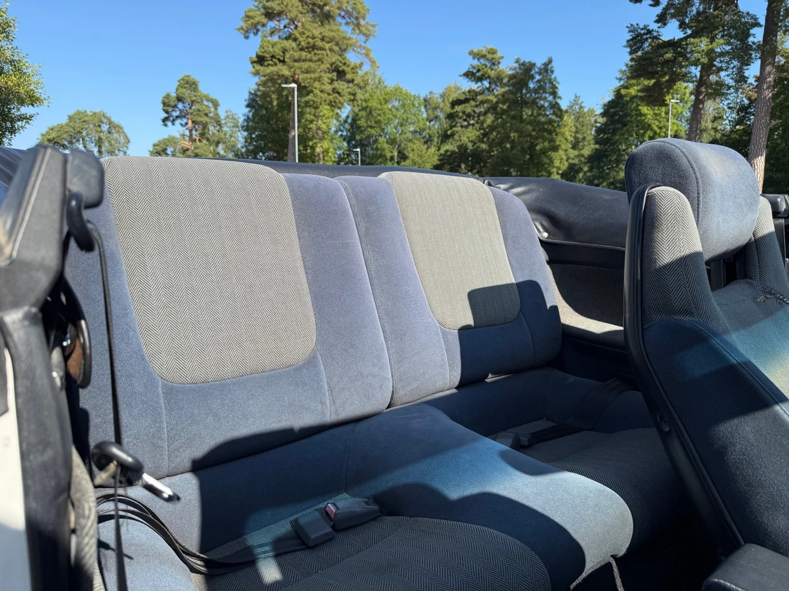 Innenraumfoto von 1988 Toyota Celica Cabriolet (36)