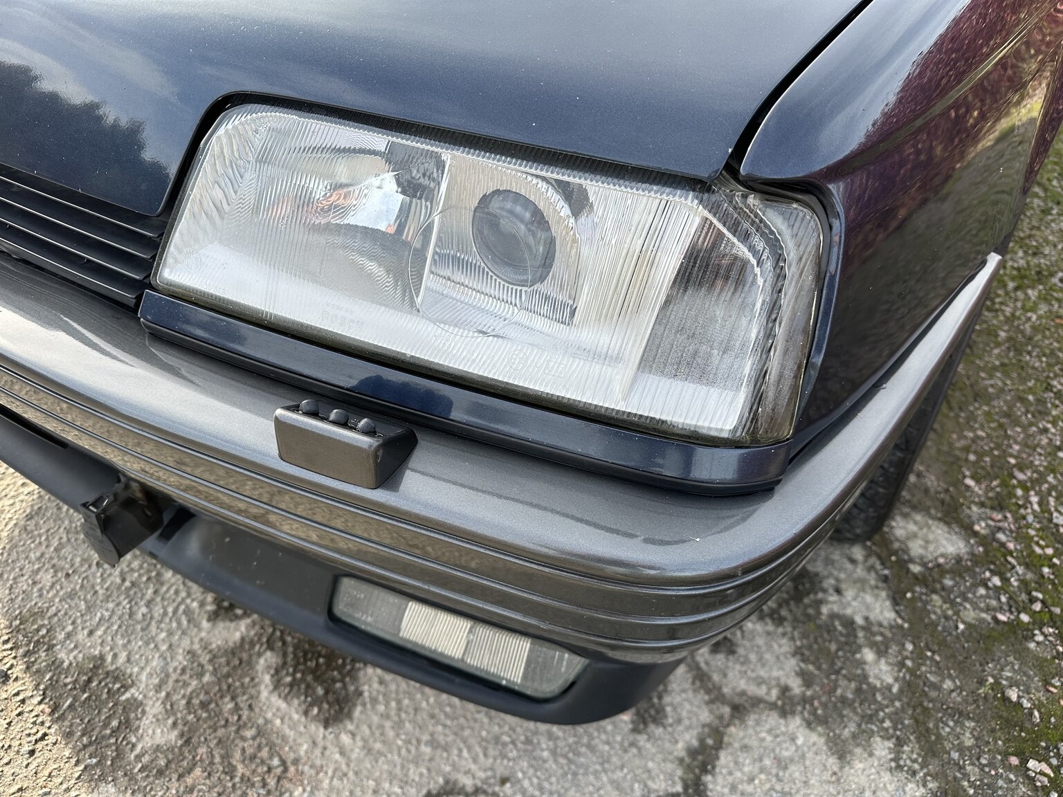 Exterior image of 1994 Alfa Romeo 164