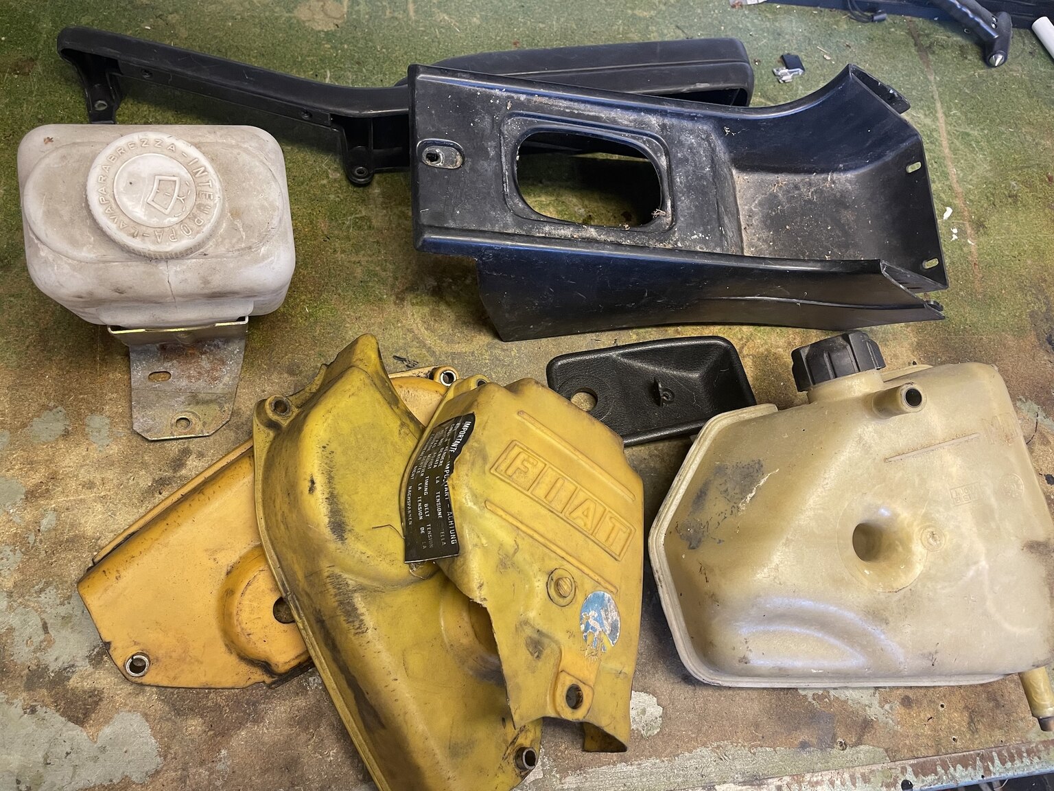 Image of 1987 Fiat UNO Turbo I.E (4) miscellaneous