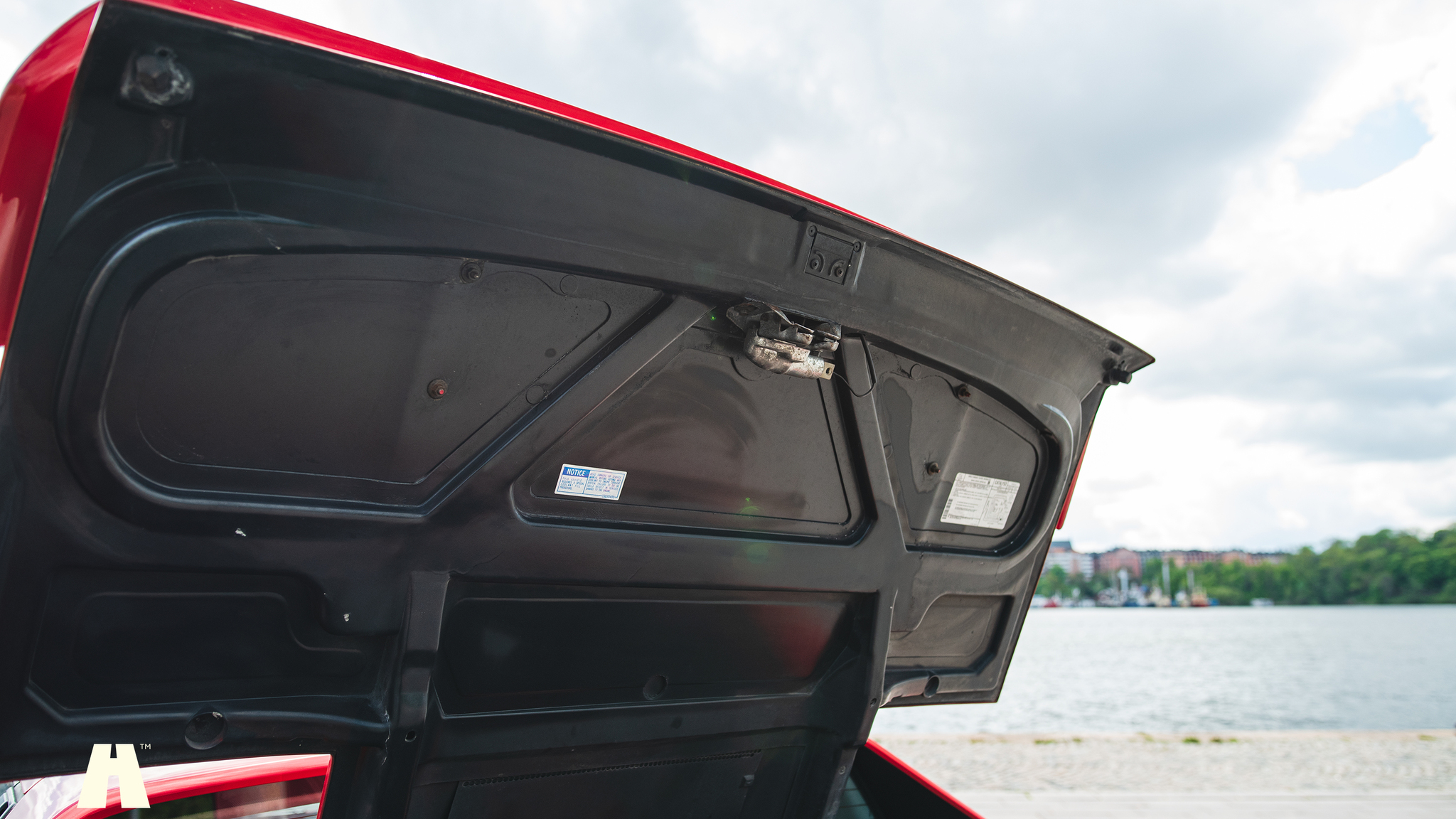 Image of 1985 Pontiac Fiero GT (37) mechanics