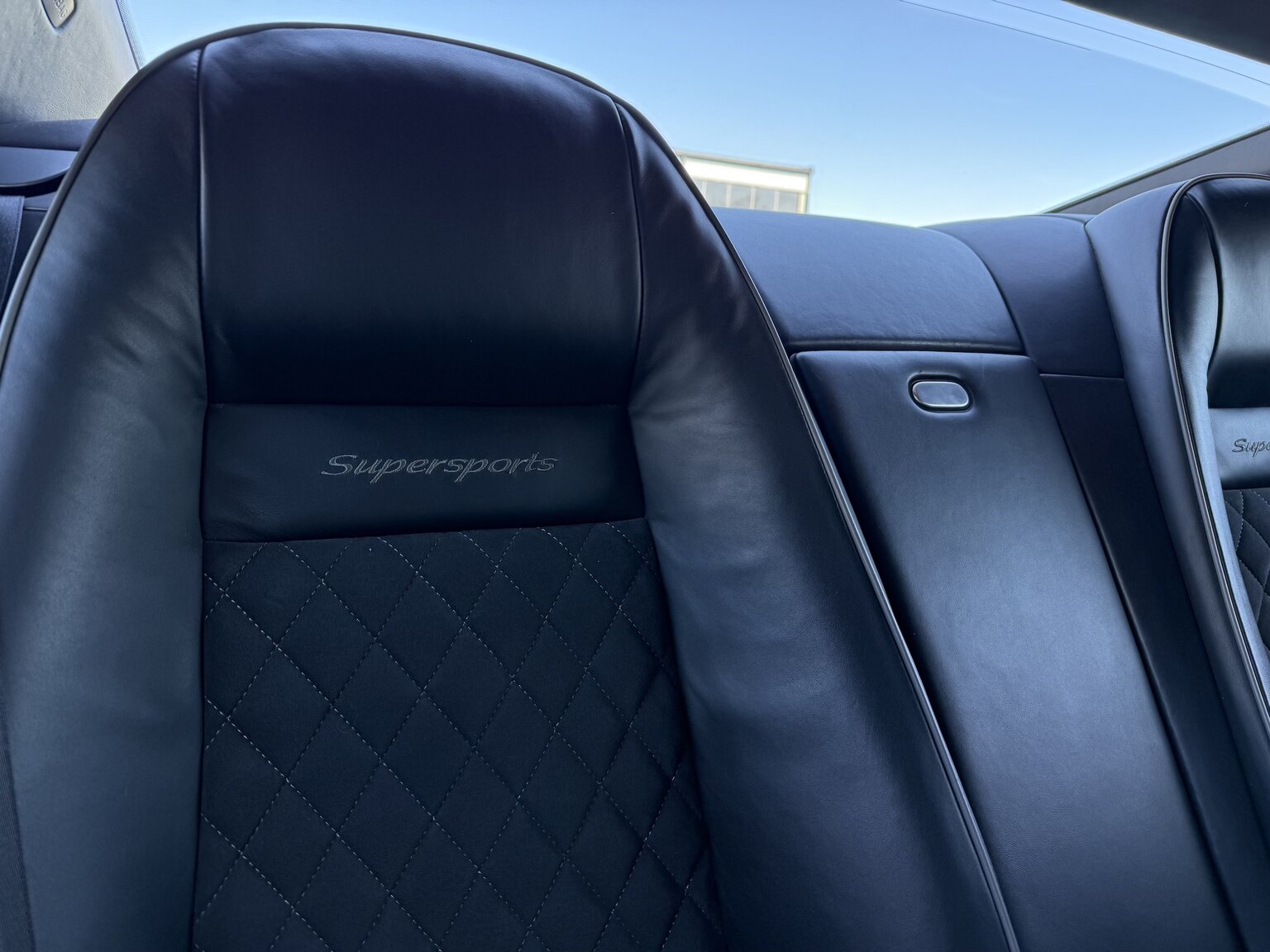 Interiörbild 2011 Bentley Continental Supersports