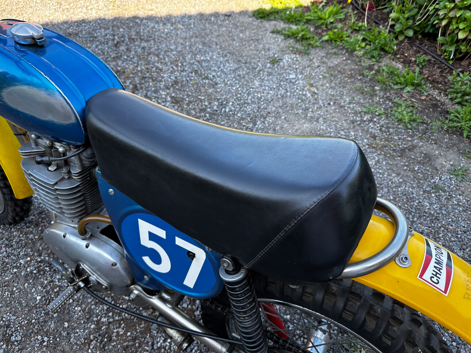 Exteriörbild på 1975 BSA Cheney 500