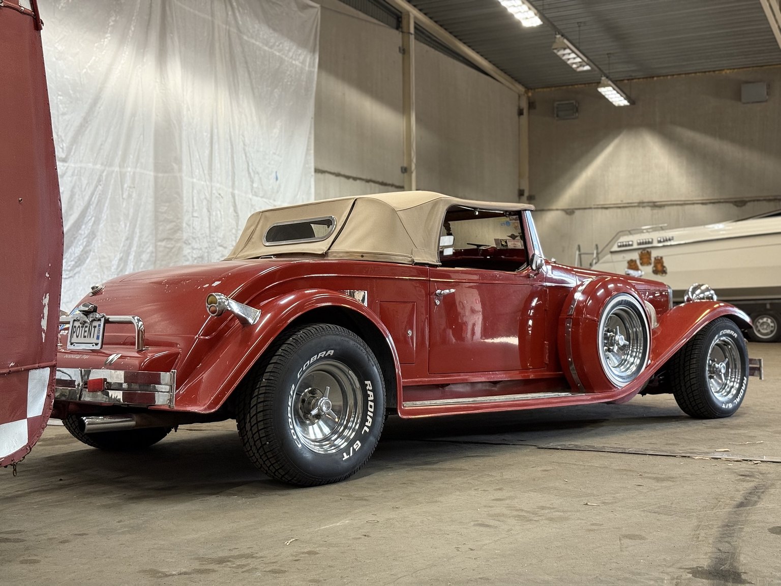 Exteriörbild på 1965 Duesenberg Roadster/StreetRod Replika 