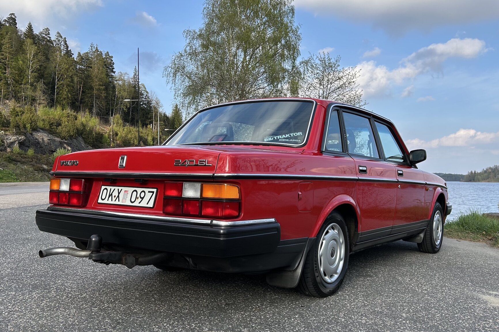Exterior image of 1990 Volvo 240 GL
