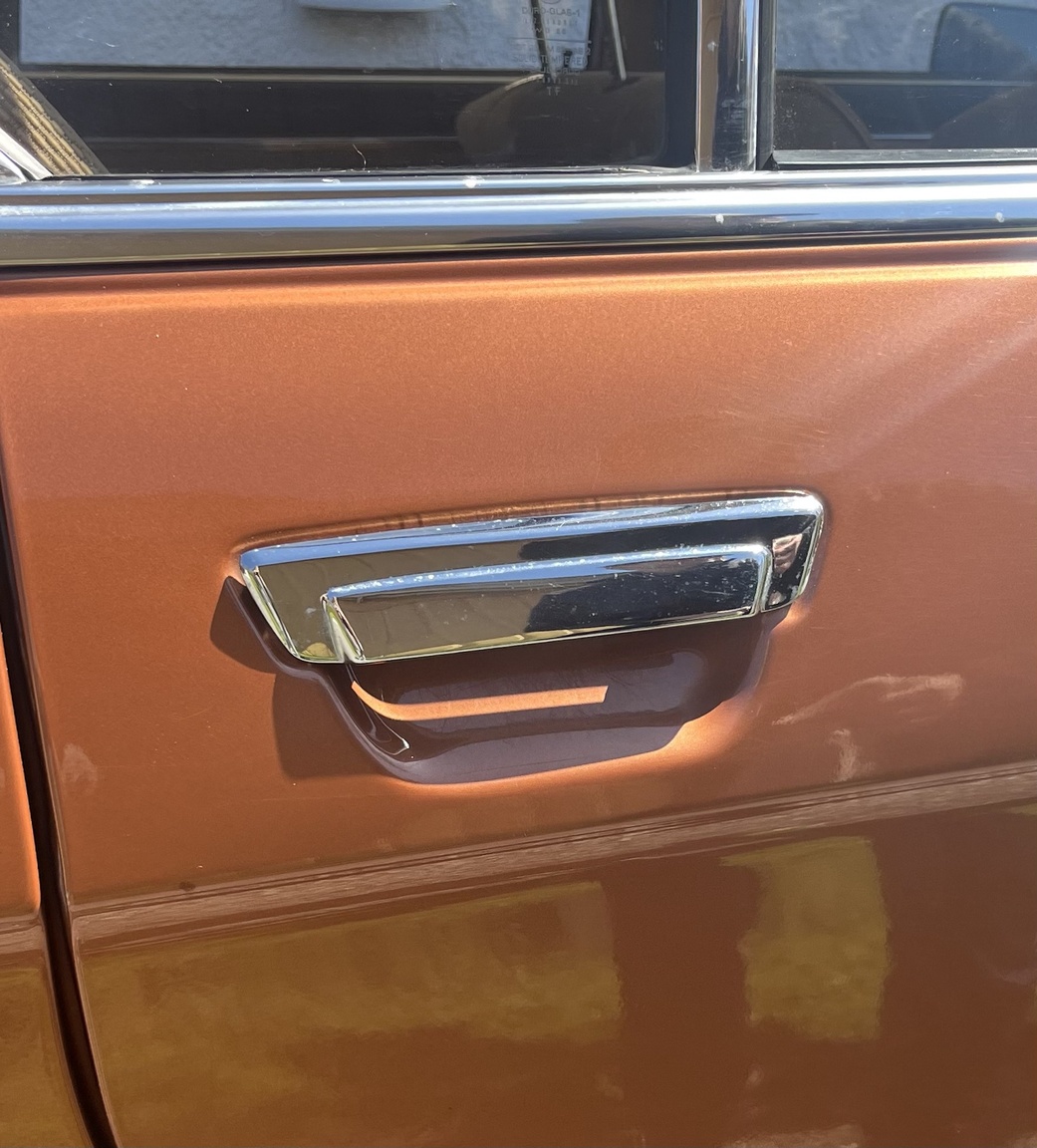 Exterior image of 1977 BMW 518 (11)