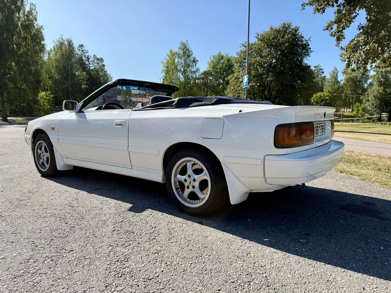 Exteriörbild på 1988 Toyota Celica Cabriolet (6)