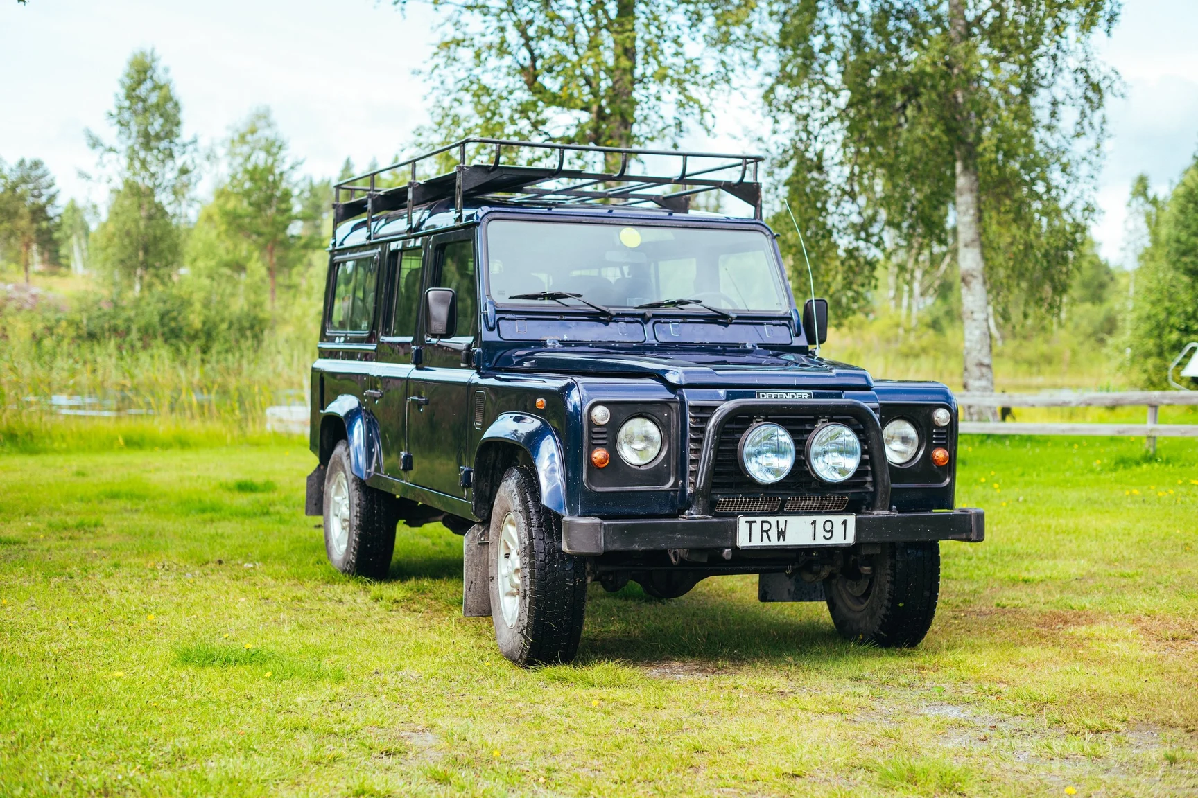Aussenfoto 2002 Land Rover Defender 110 Kombi Td5 (1)