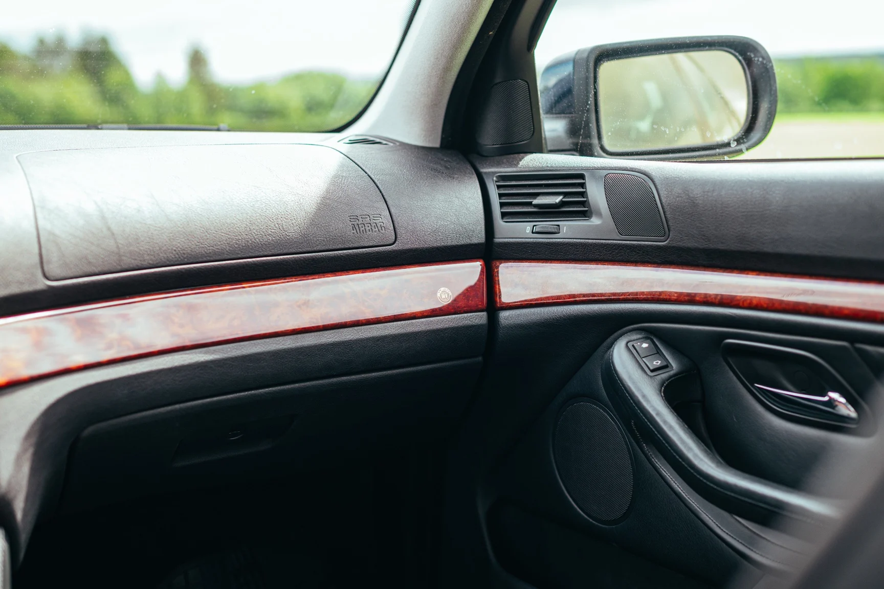 Innenraumfoto von 1999 ALPINA B10 V8 (11)