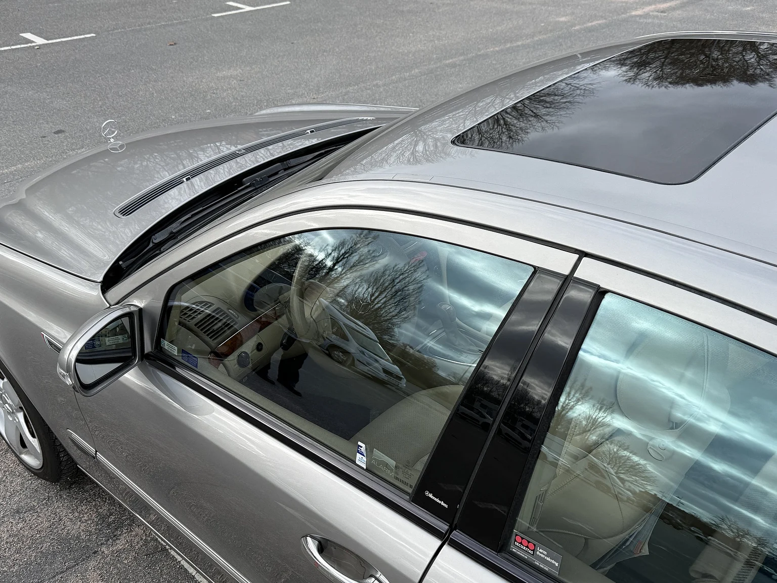 Exterior image of 2004 Mercedes-Benz E 500 7G-Tronic (43)