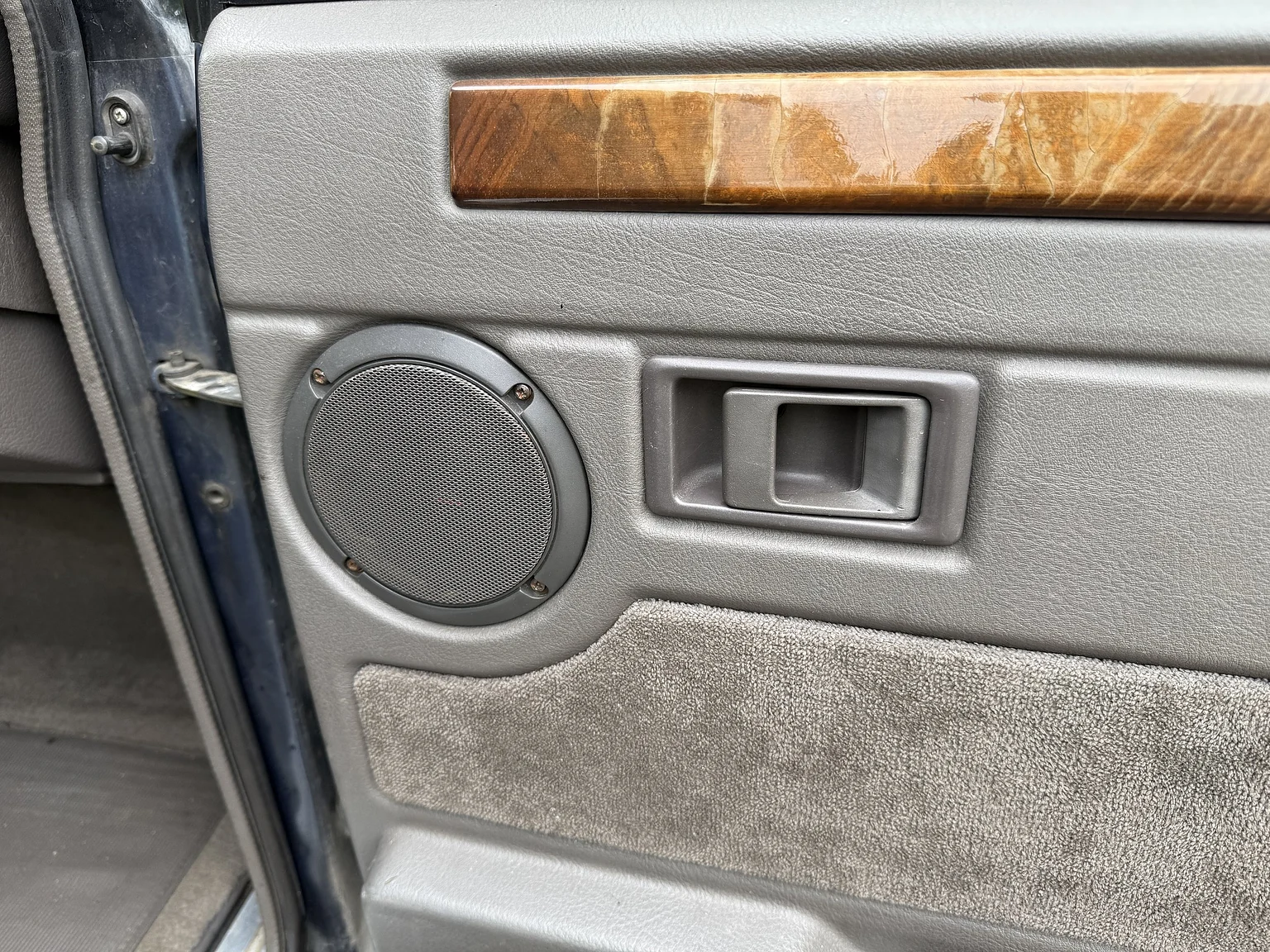 Innenraumfoto von 1990 Range Rover Vogue SE 3.9 (63)