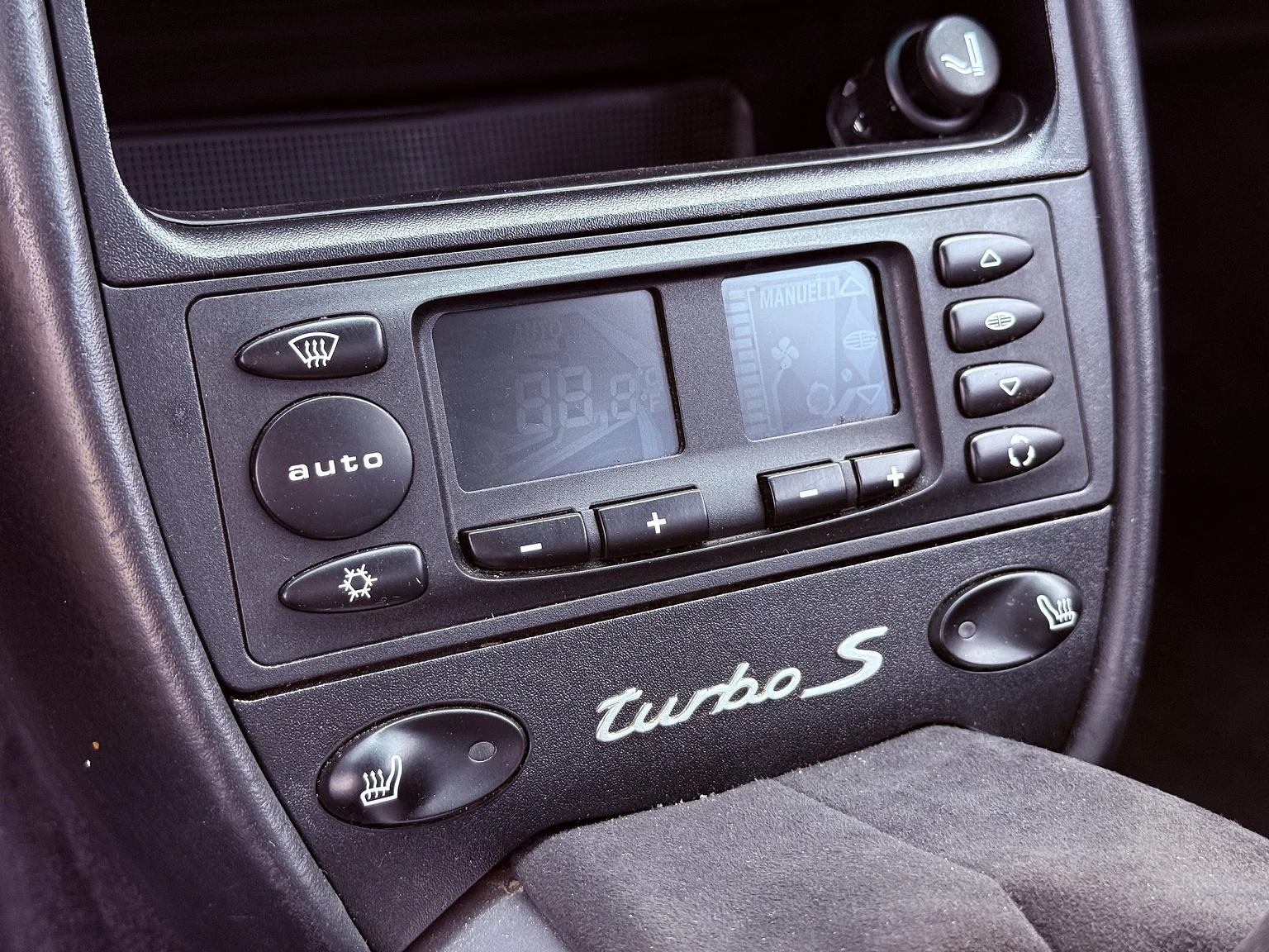Innenraumfoto von 2005 Porsche 996 Turbo S (19)
