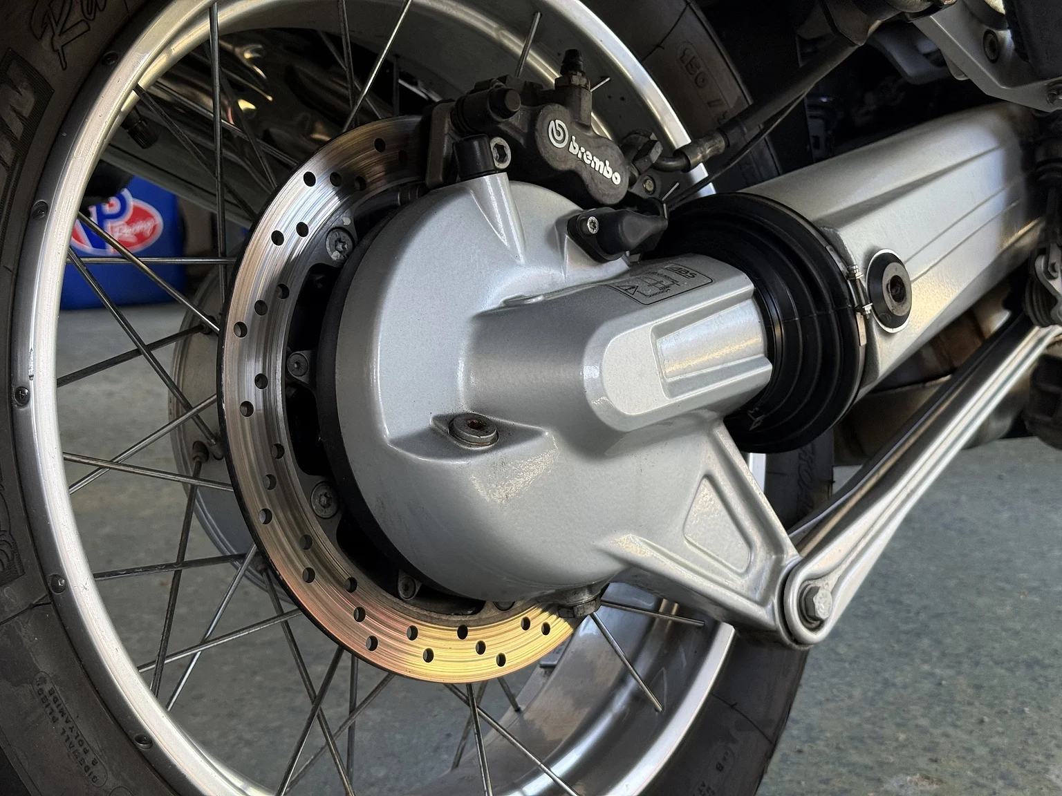 Exteriörbild på 1999 BMW Motorrad R 1100 R (50)