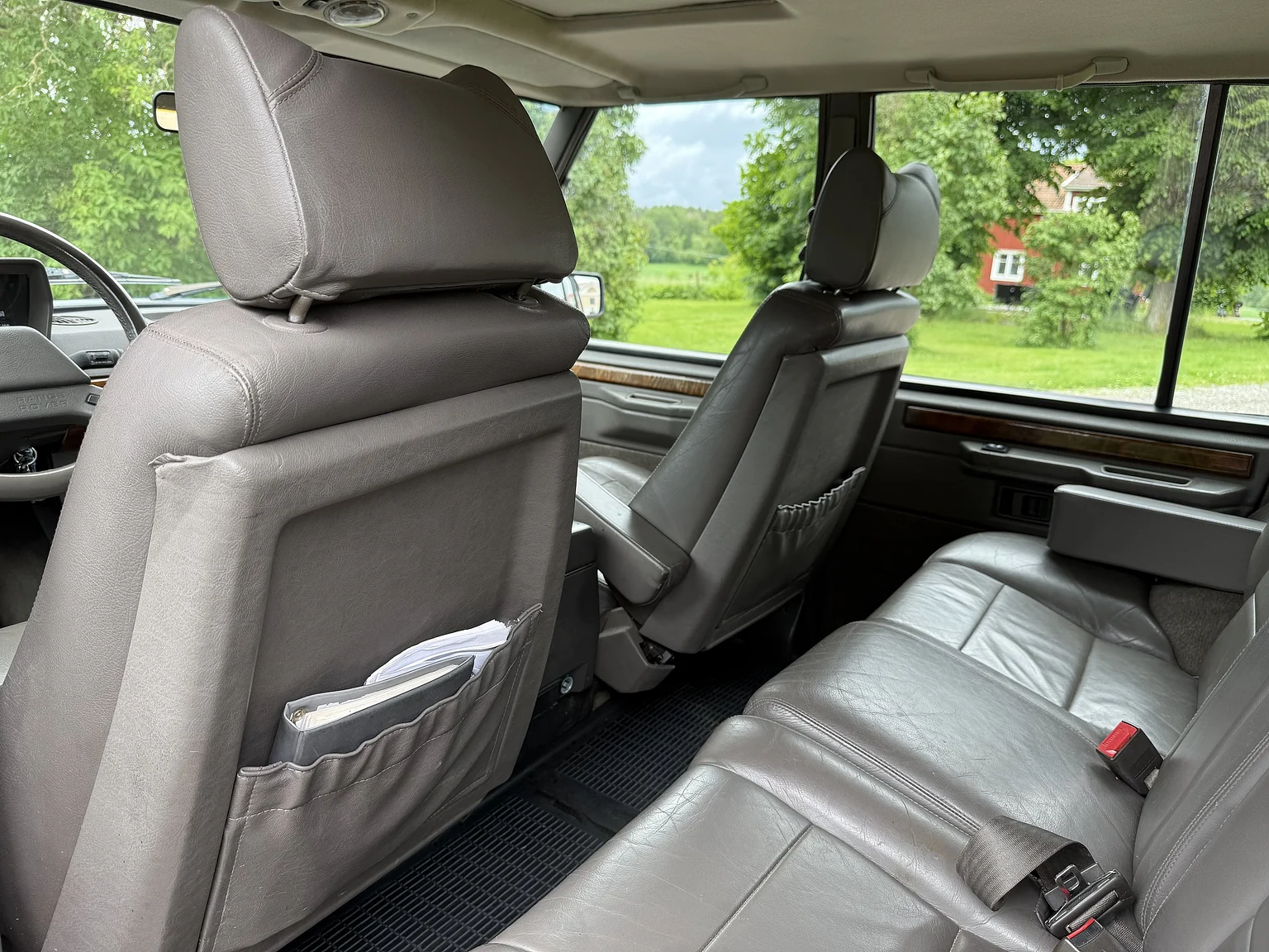 Interior image of 1990 Range Rover Vogue SE 3.9 (39)