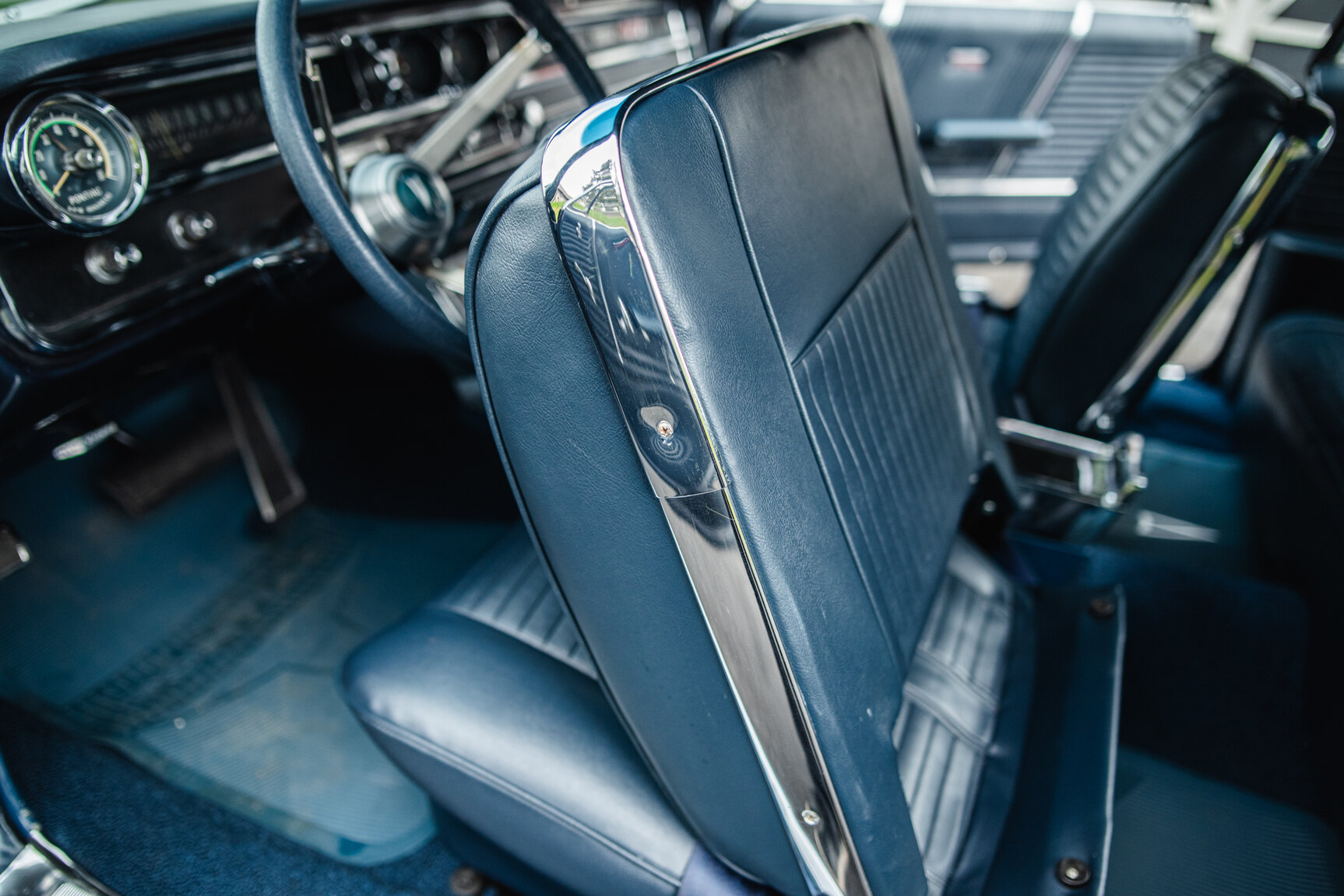 Innenraumfoto von 1965 Pontiac Catalina 421 Tripower-Pack 2+2