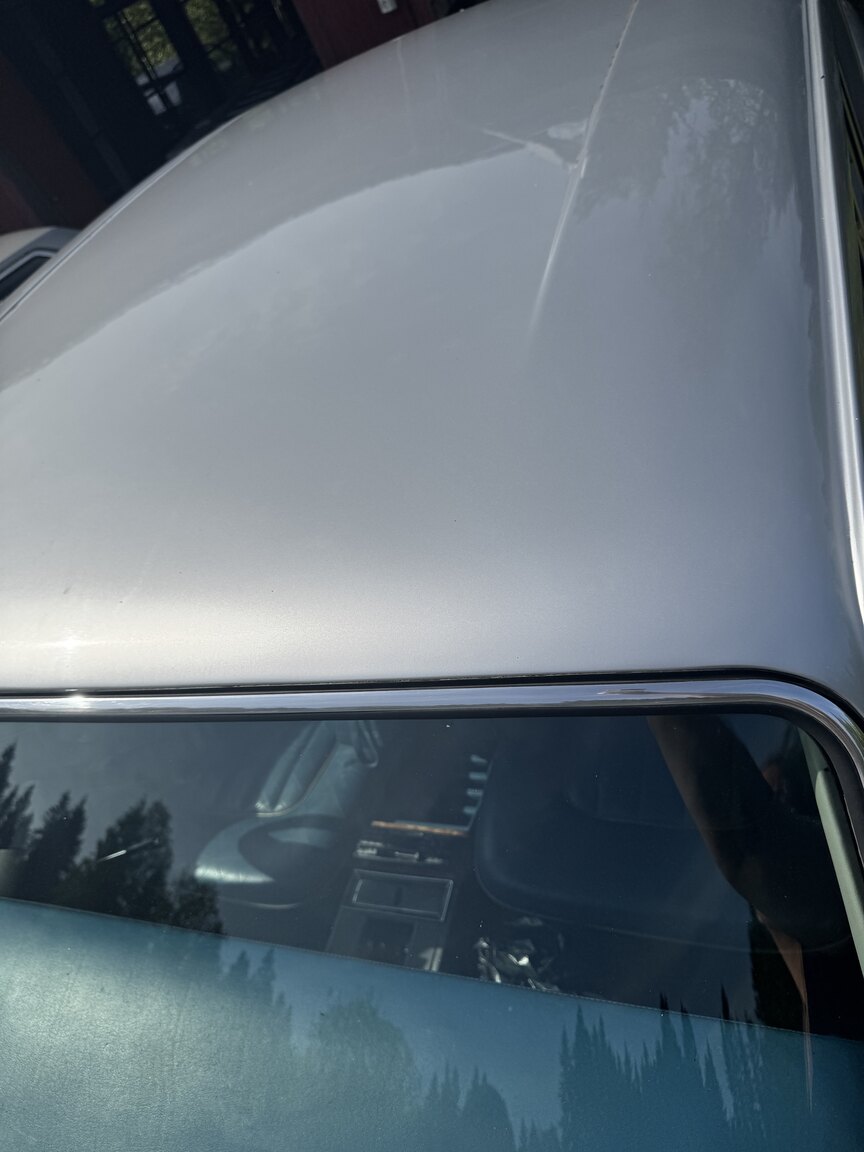 Exterior image of 1976 Rolls-Royce Silver Shadow