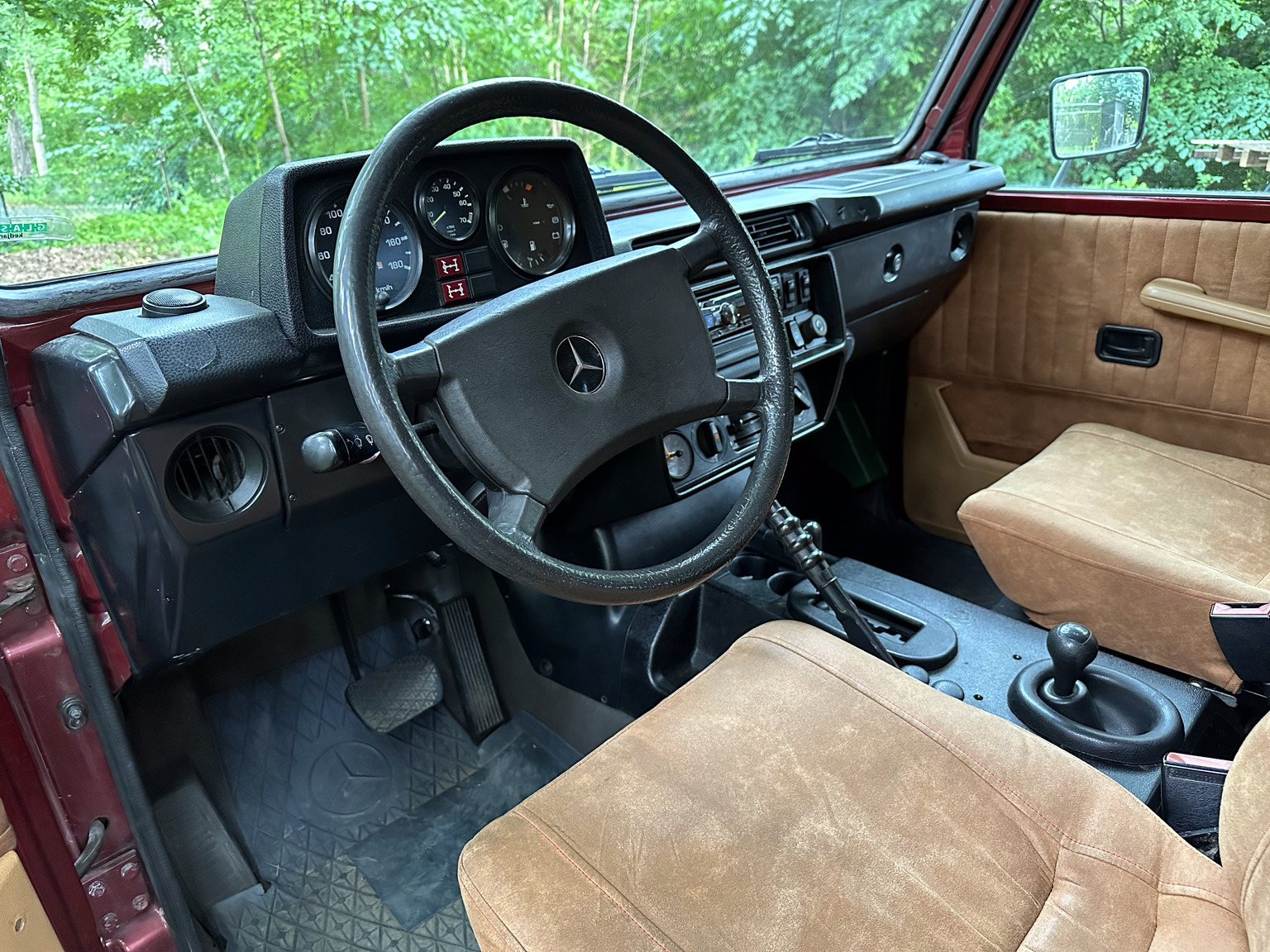 Interiörbild 1986 Mercedes 280 GE