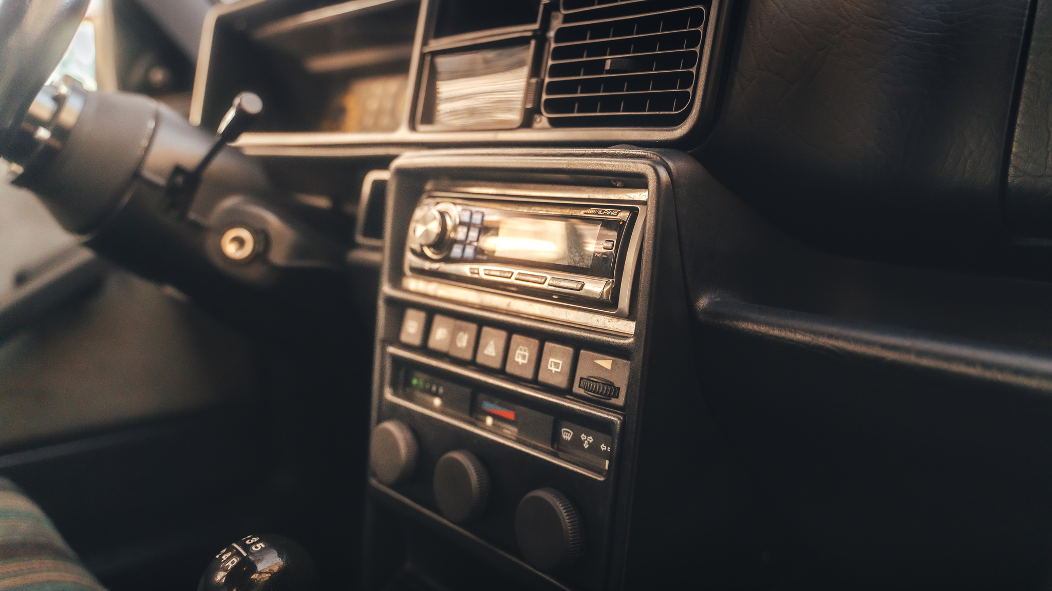 Innenraumfoto von 1989 Lancia Delta Integrale 16V