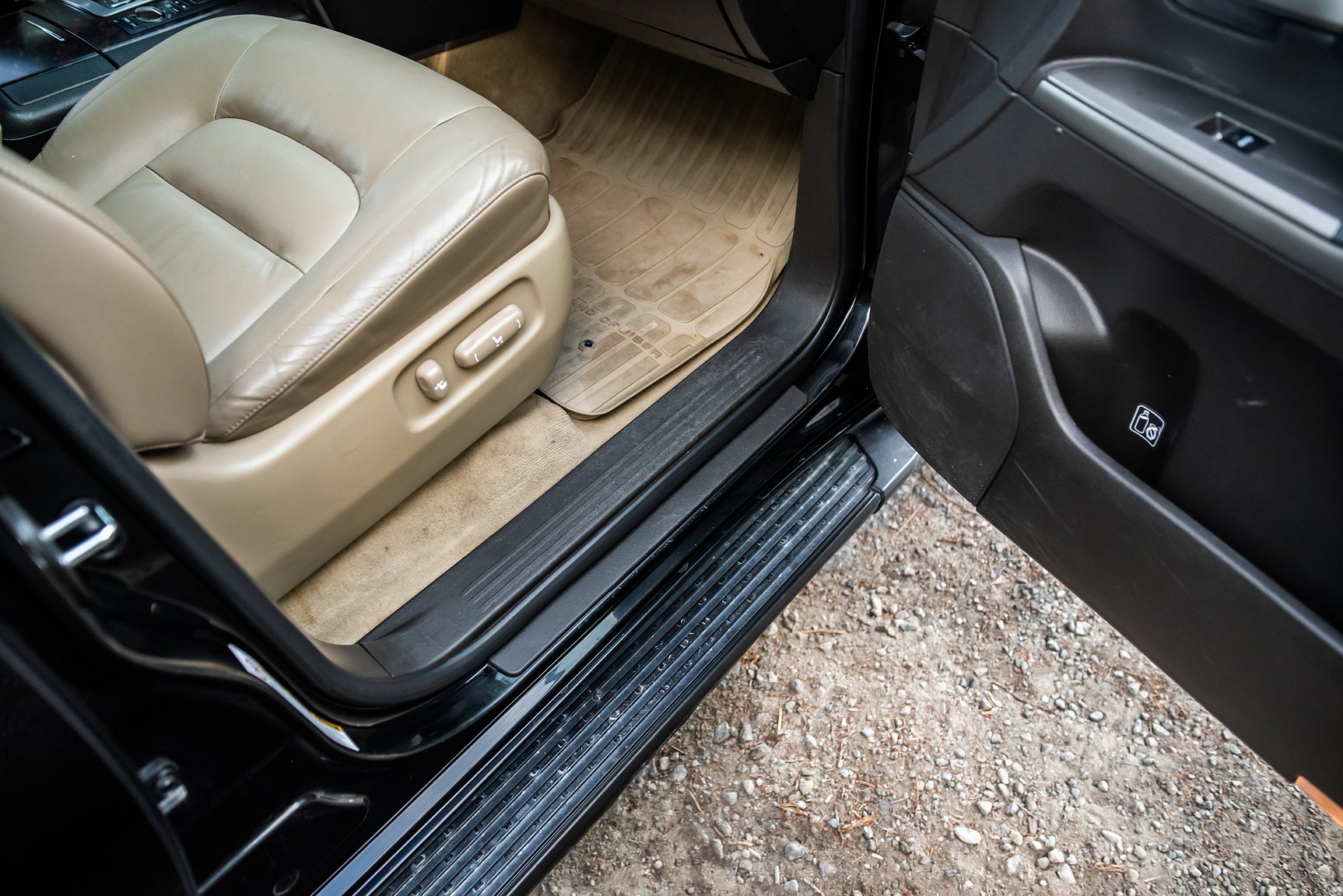 Interior image of 2008 Toyota Land Cruiser 4.5 4WD V8