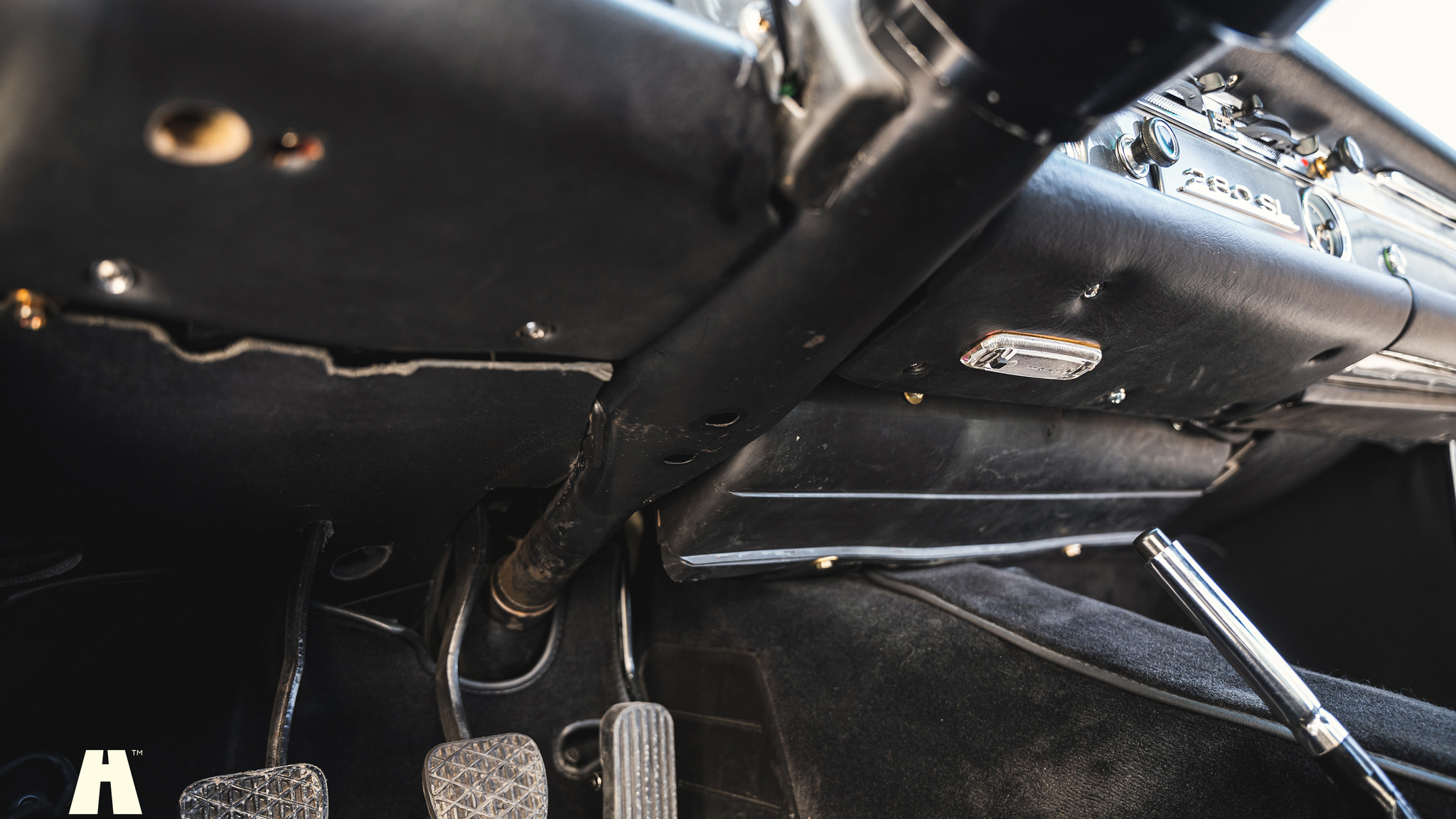 Interiörbild 1970 Mercedes 280 SL Pagoda (41)