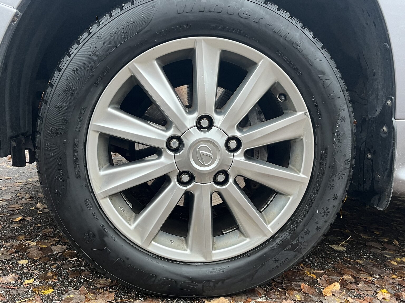 Aussenfoto 2011 Lexus LX570