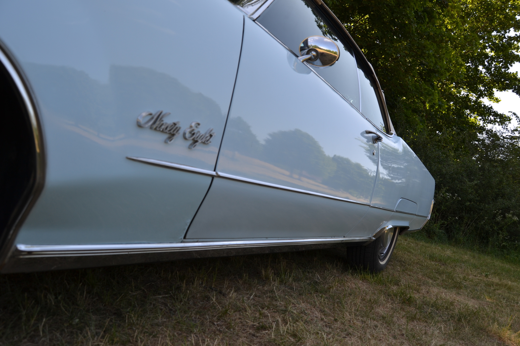 Exterior image of 1970 Oldsmobile Ninety eight Convertible (41)