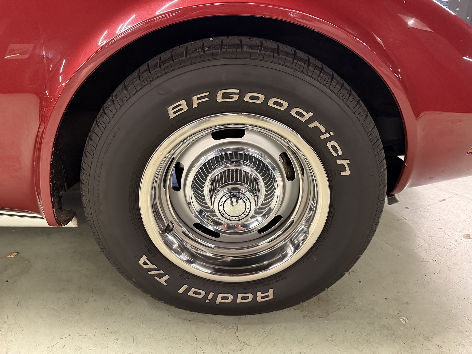 Exteriörbild på 1974 Chevrolet Corvette Stingray (25)