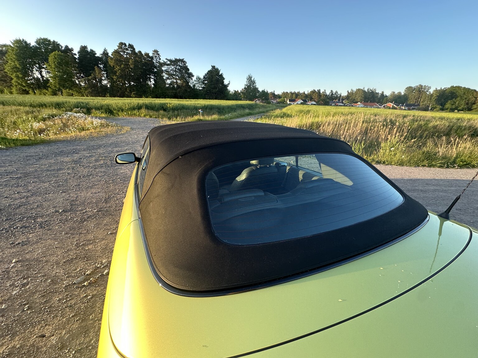 Exterior image of 2004 SAAB 9.3 Aero Convertible 2.0T