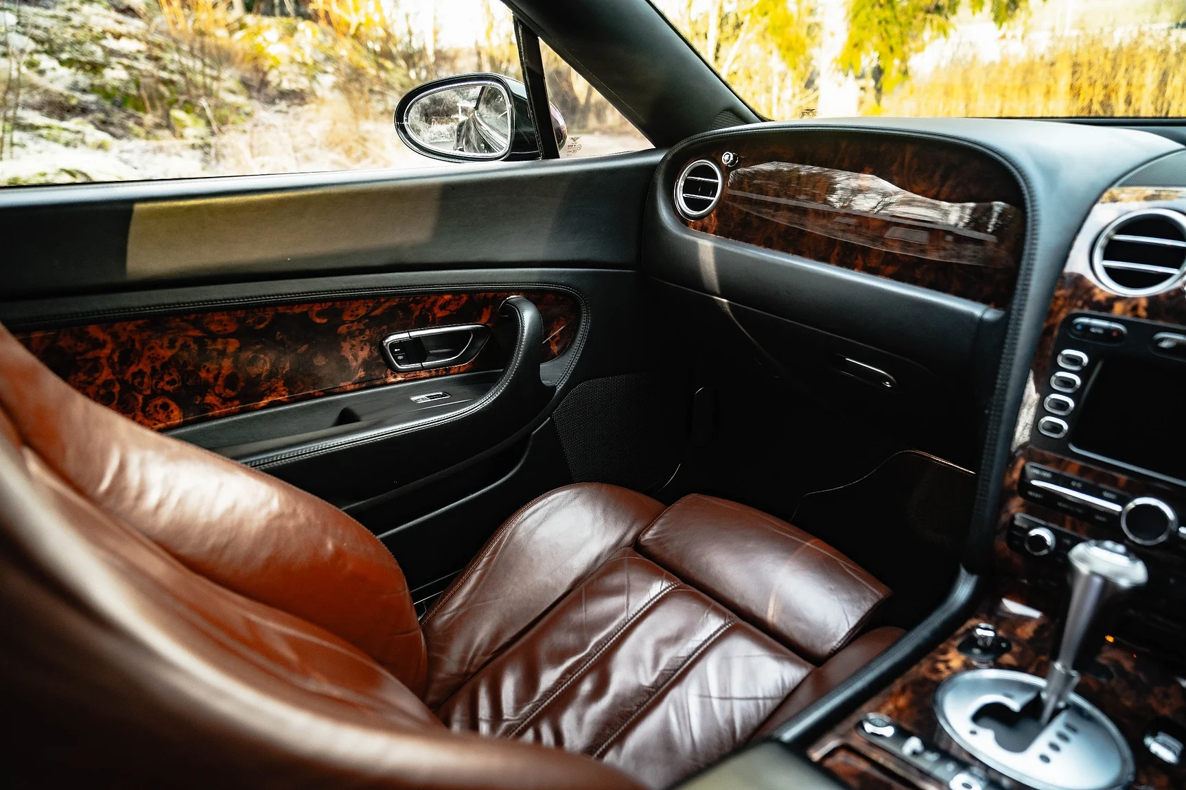 Innenraumfoto von 2007 Bentley Continental GTC (61)