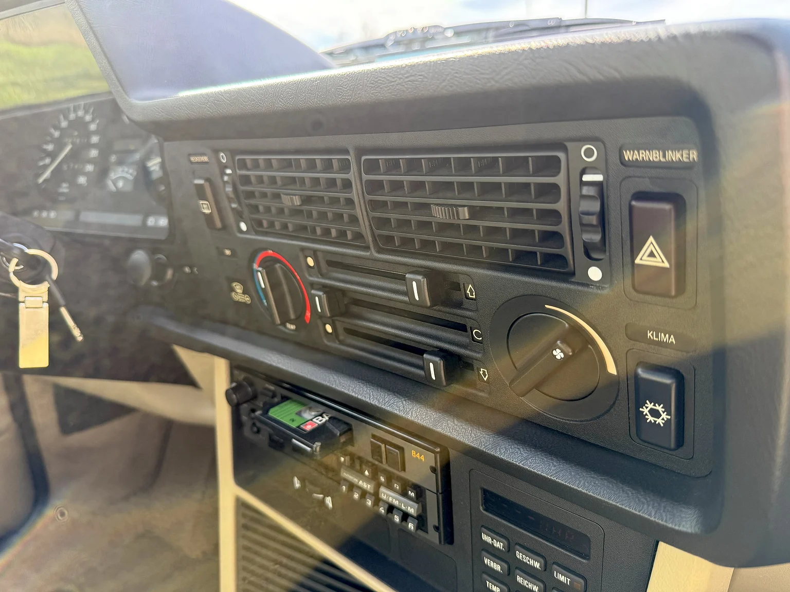Innenraumfoto von 1985 BMW 635 CSiA (E24) (24)